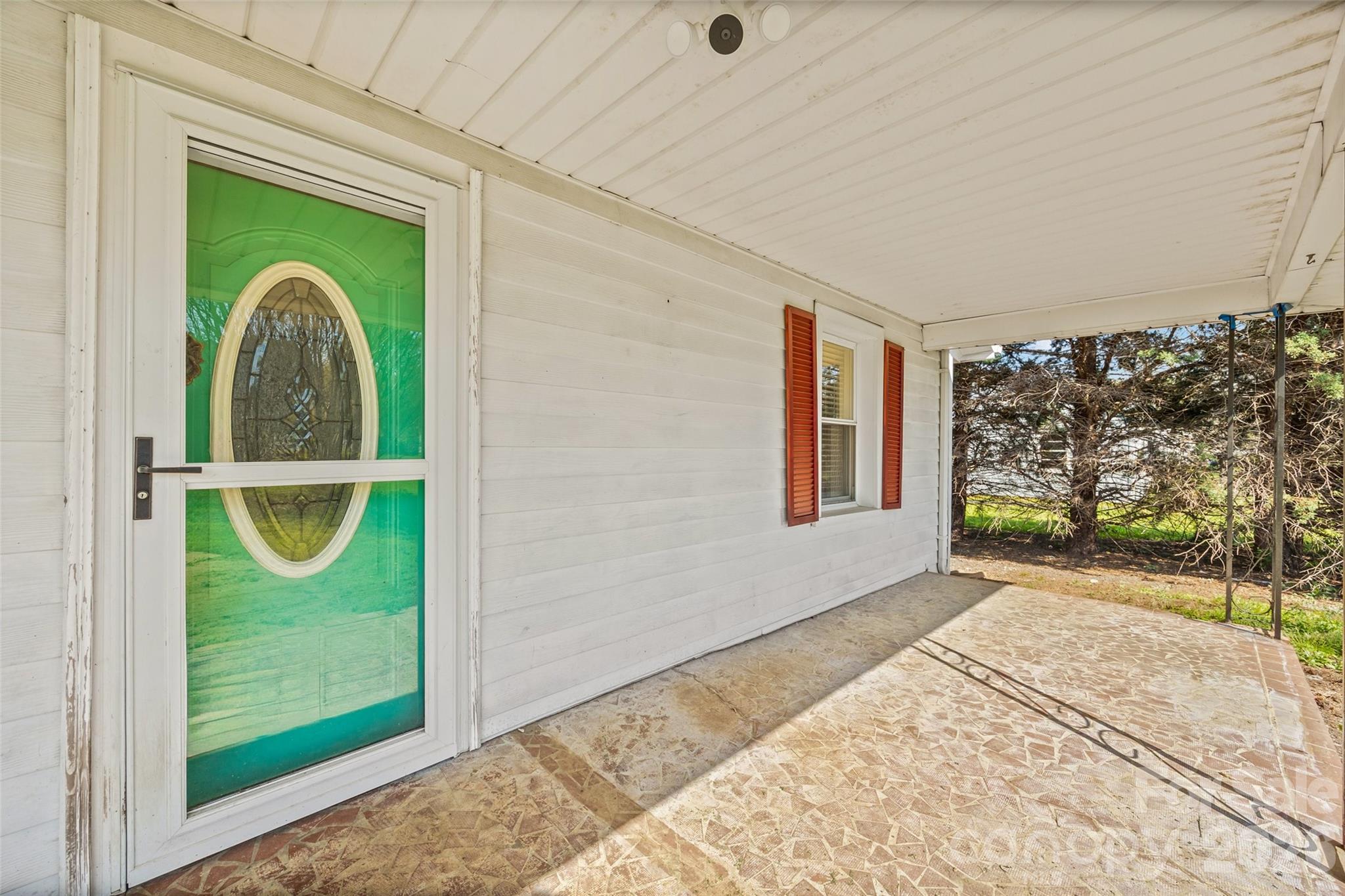 1315 Lithia Springs Road — Shelby