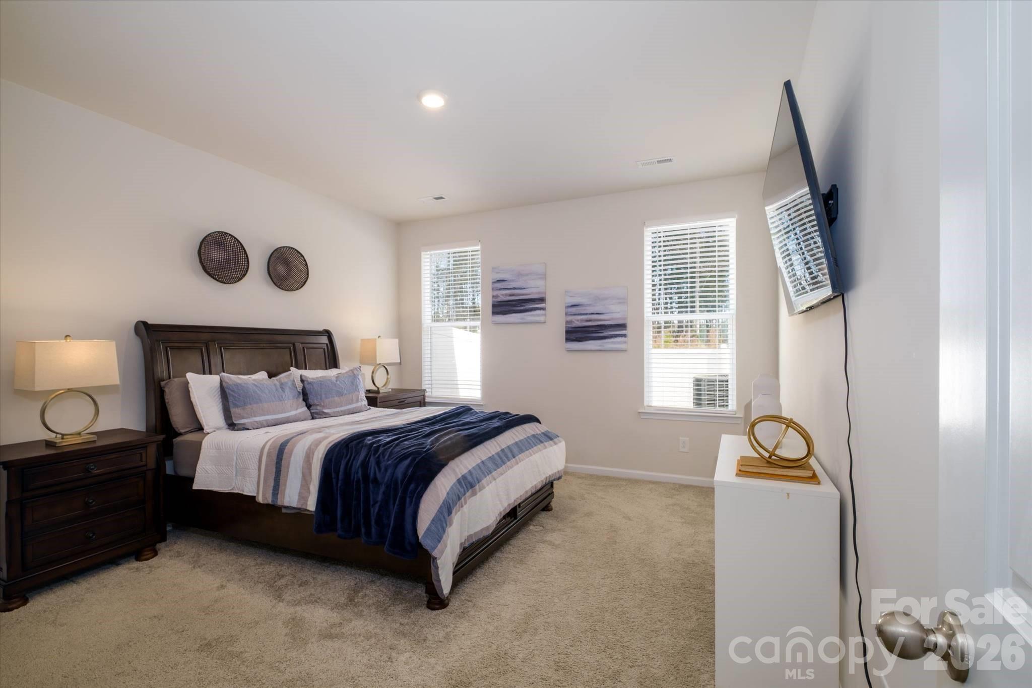 8156 Merryvale Lane — Charlotte