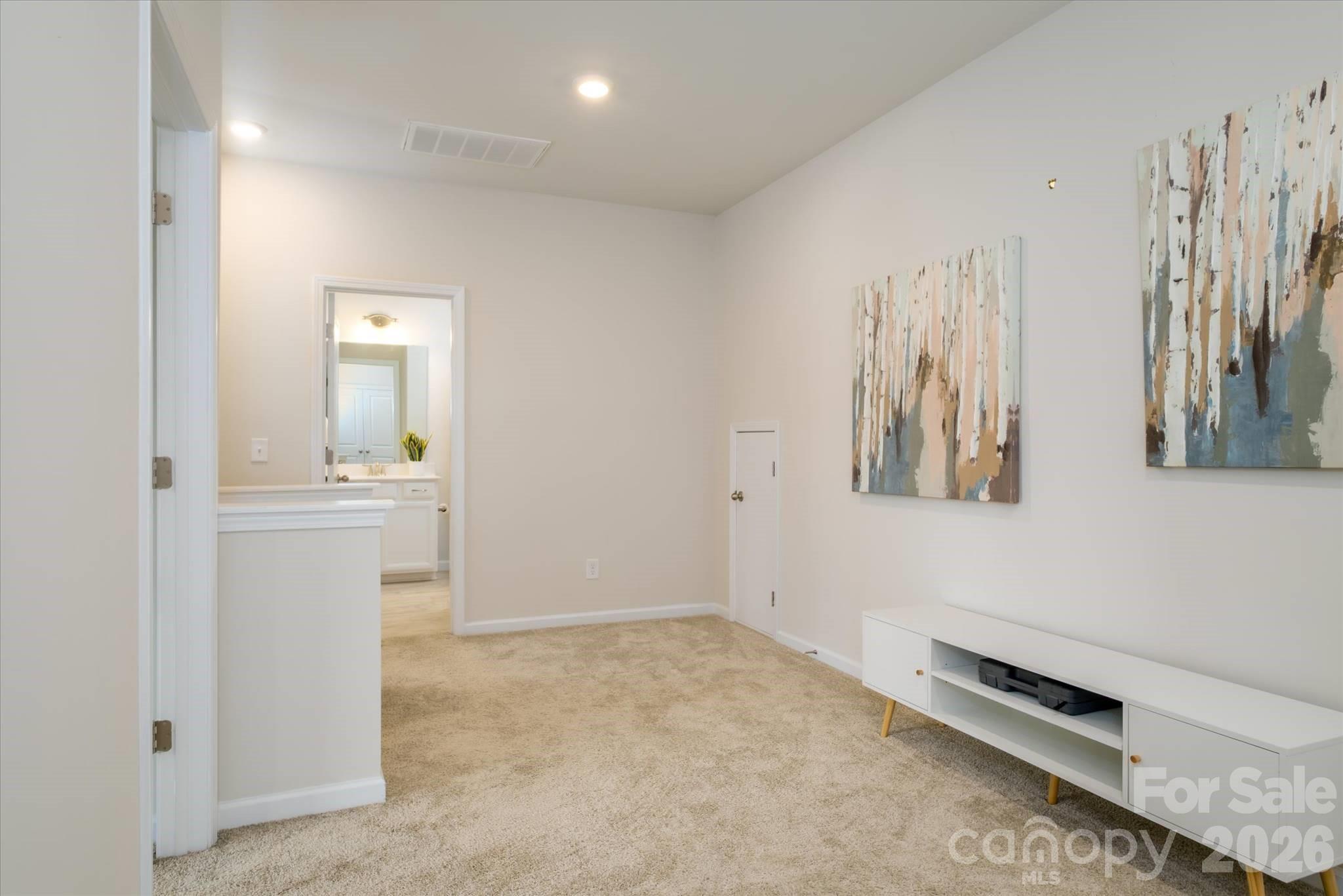 8156 Merryvale Lane — Charlotte