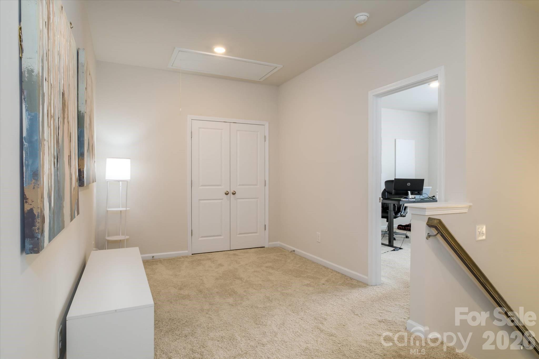 8156 Merryvale Lane — Charlotte