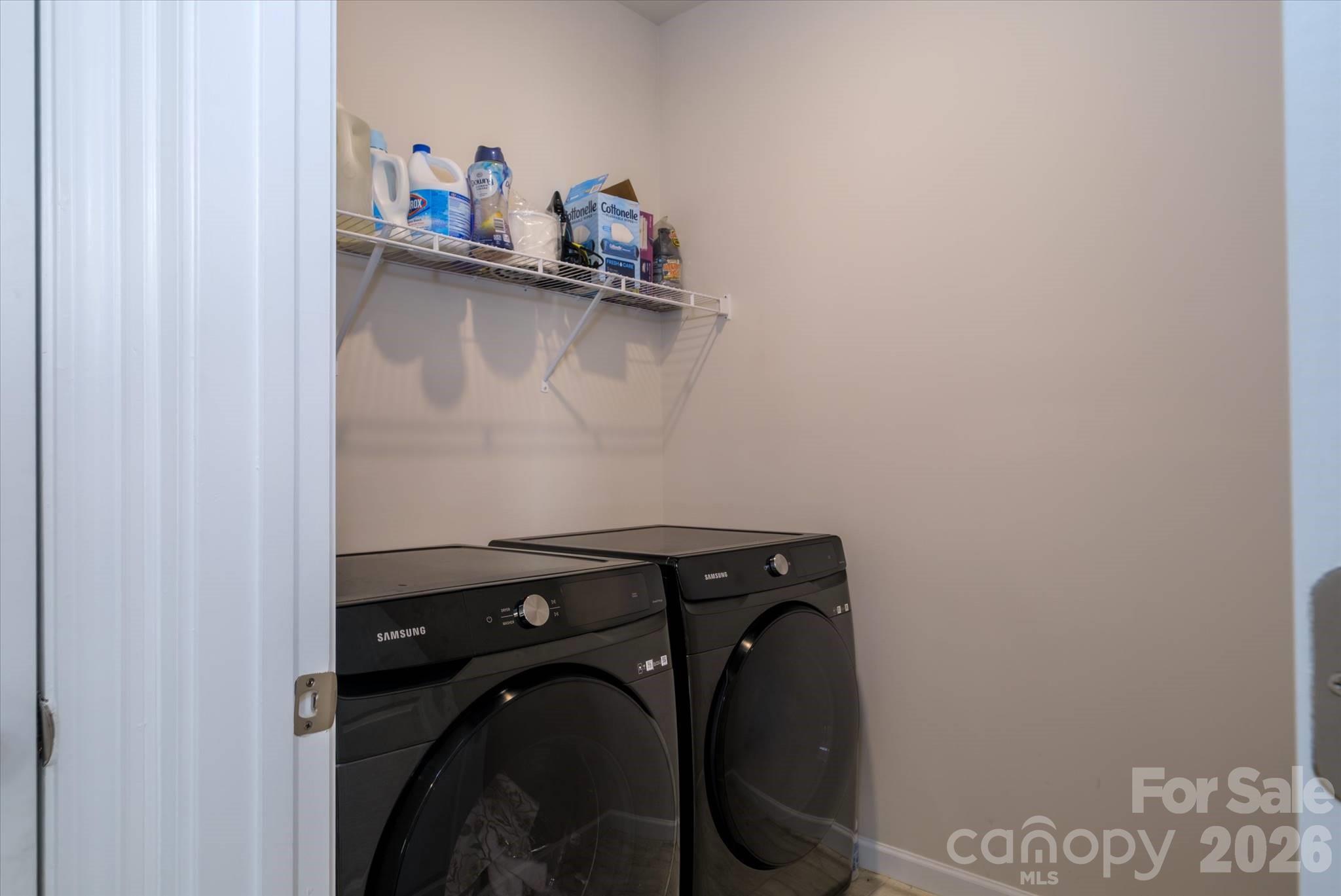8156 Merryvale Lane — Charlotte