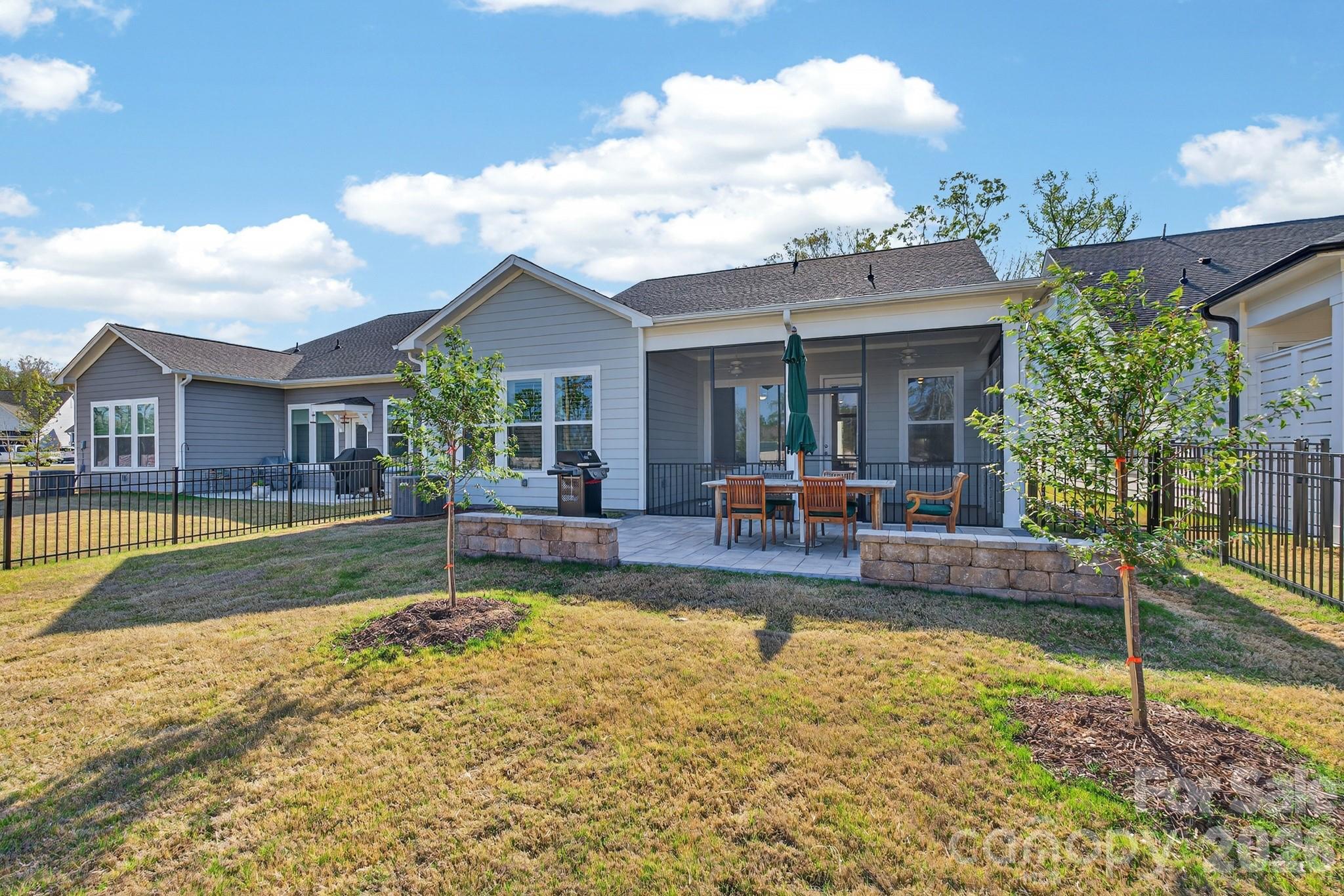 1030 Idyllic Lane — Waxhaw
