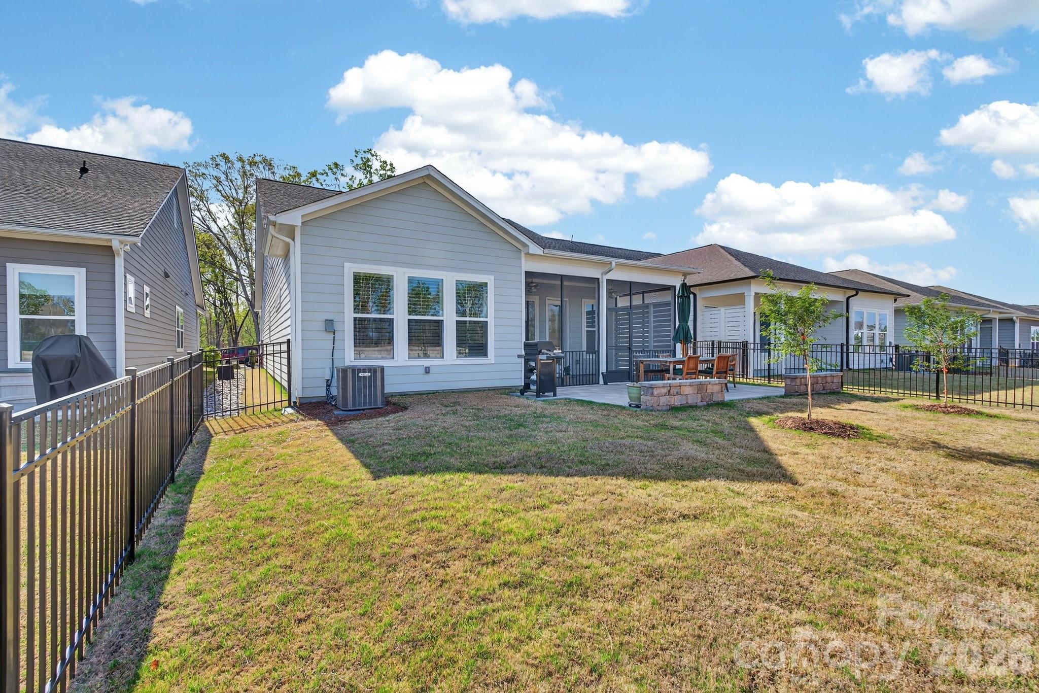 1030 Idyllic Lane — Waxhaw