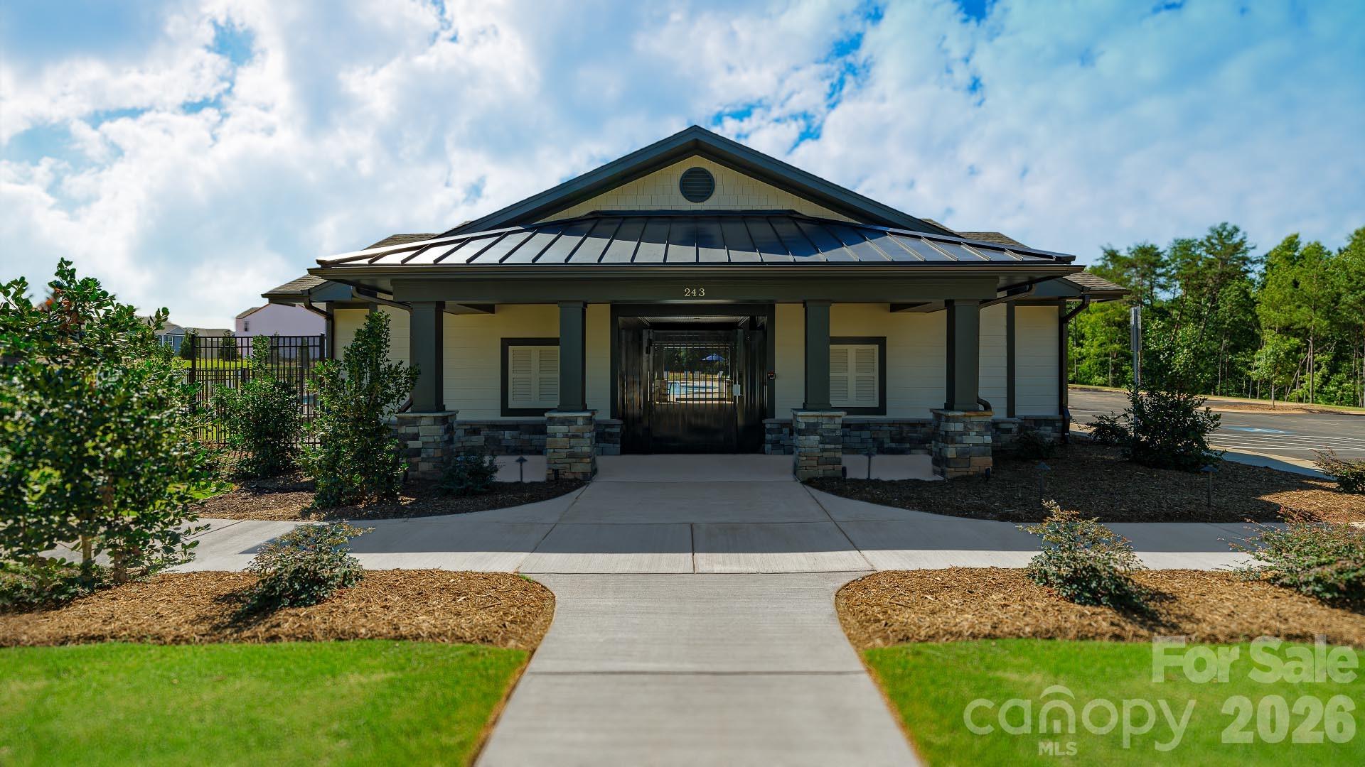 1046 Two Brothers Lane — York