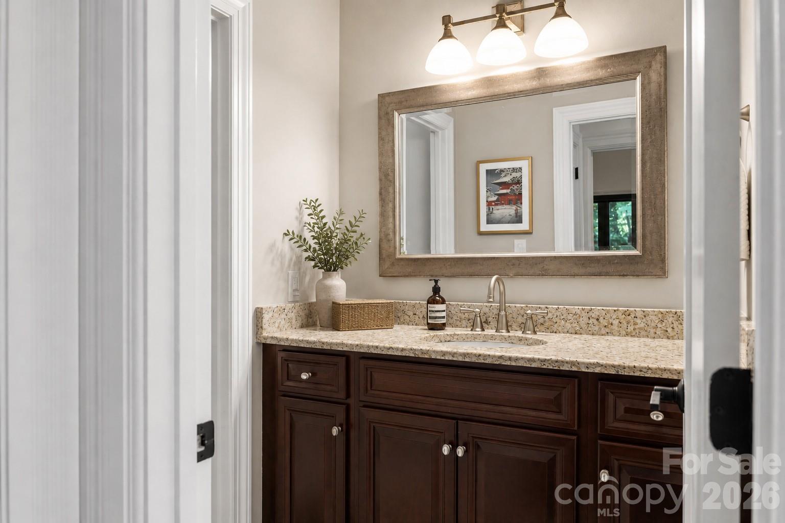 5123 Randolph Road — Charlotte