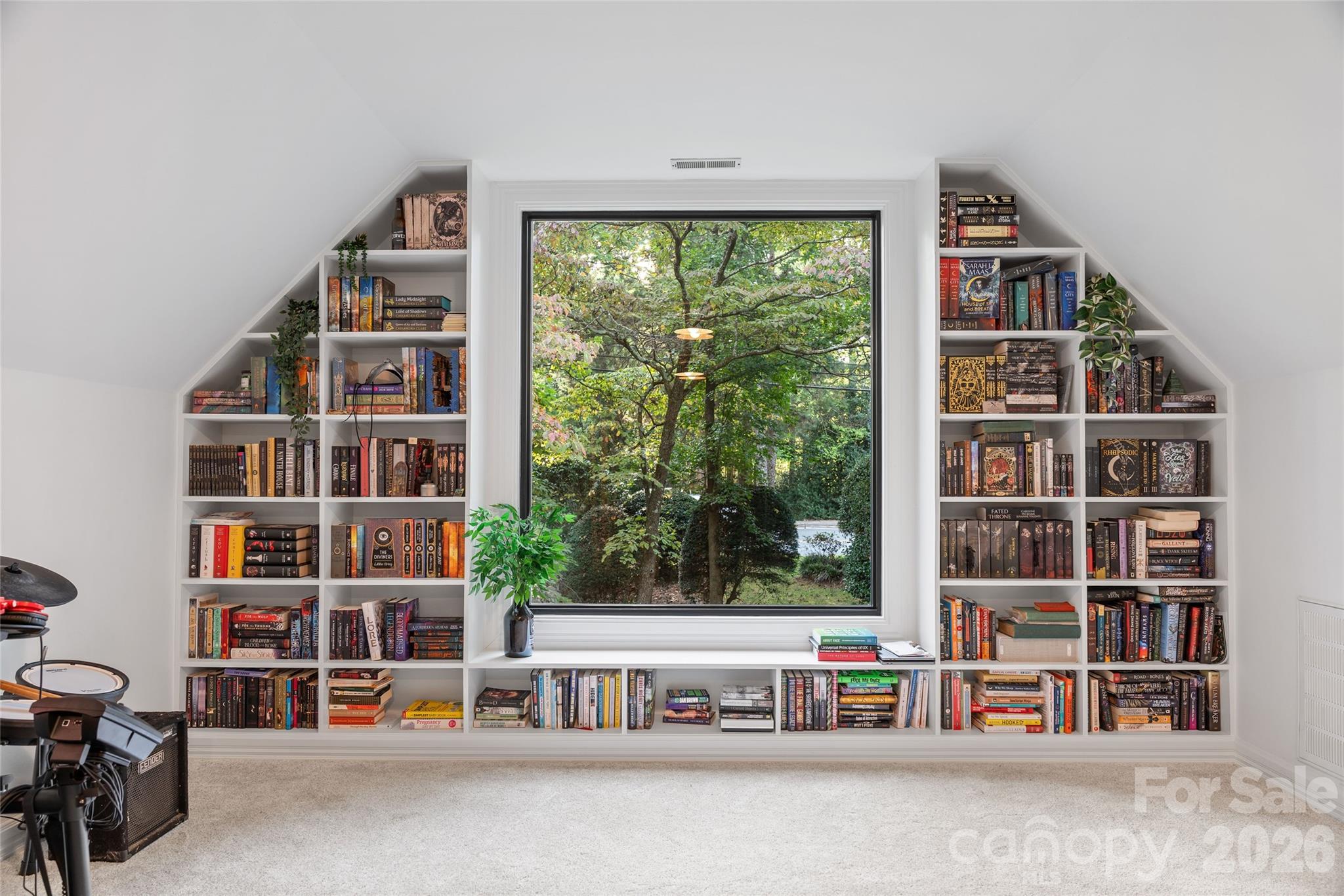 5123 Randolph Road — Charlotte