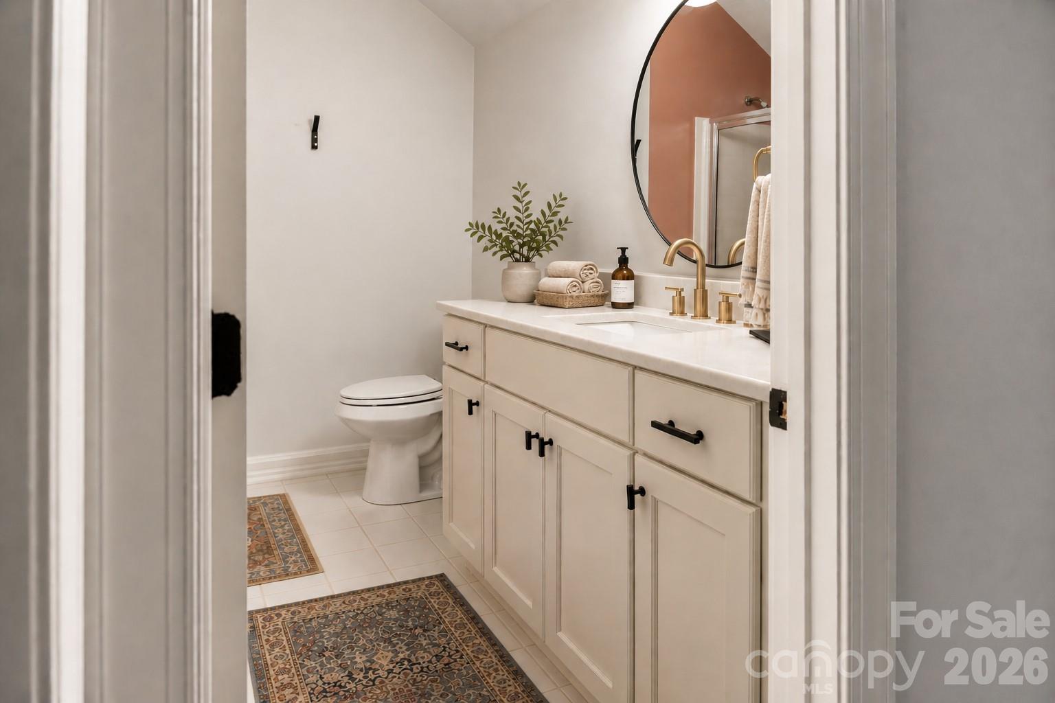 5123 Randolph Road — Charlotte