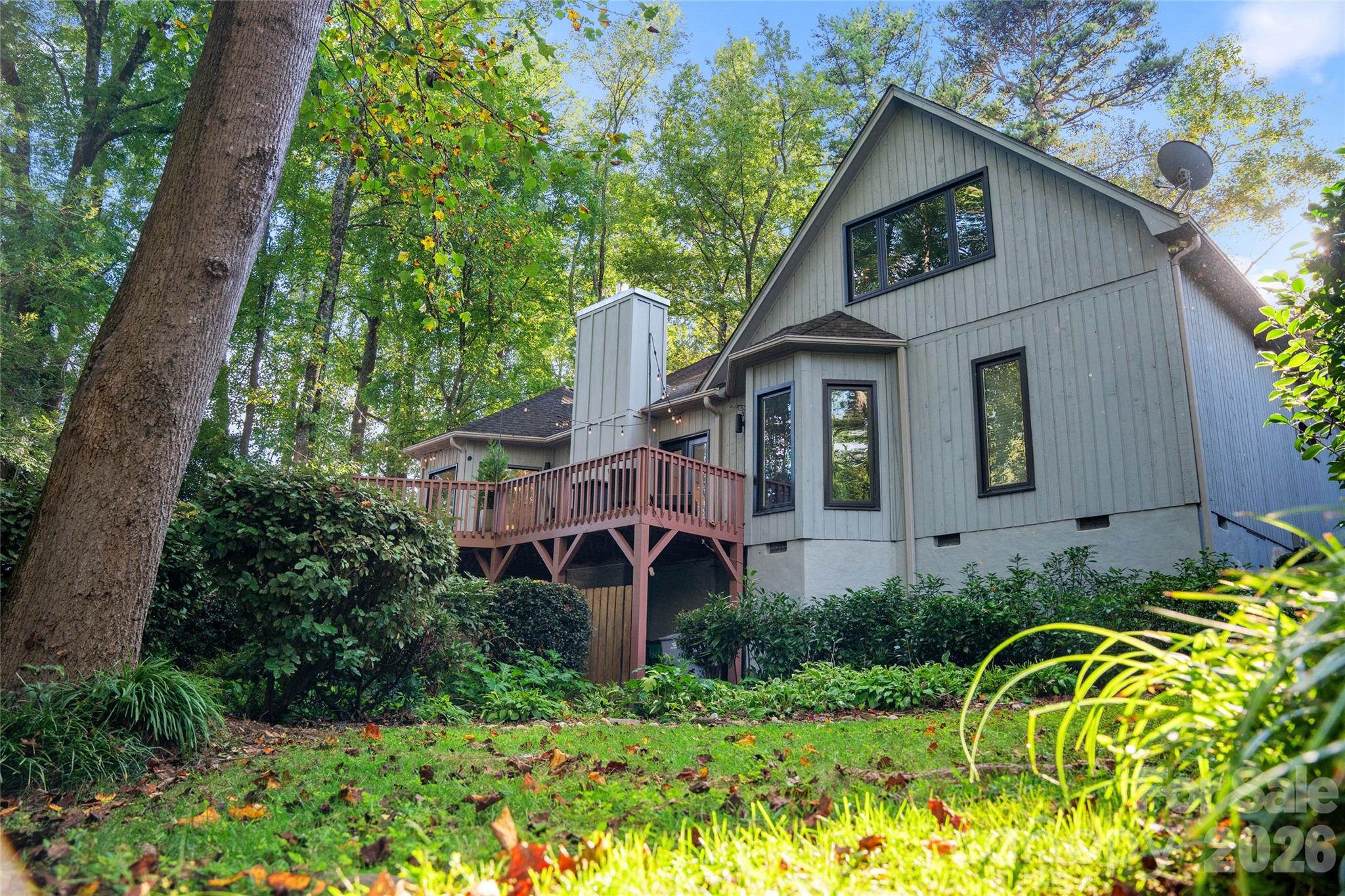 5123 Randolph Road — Charlotte