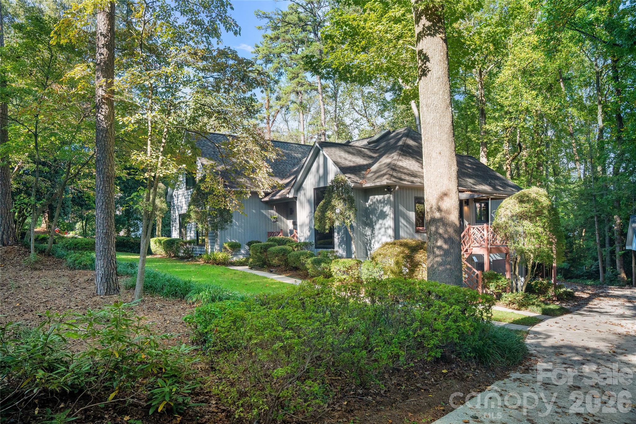 5123 Randolph Road — Charlotte
