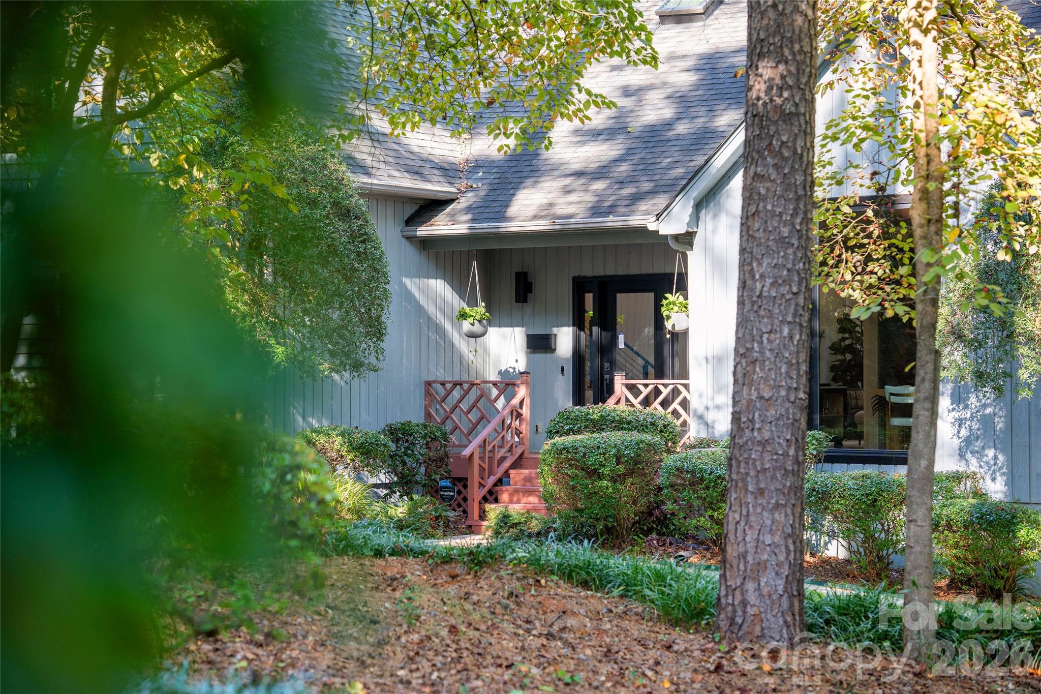 5123 Randolph Road — Charlotte