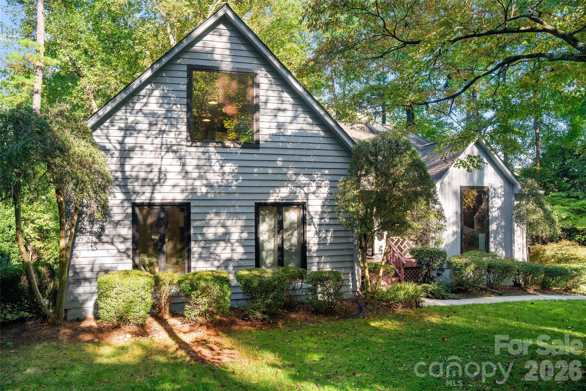 5123 Randolph Road — Charlotte