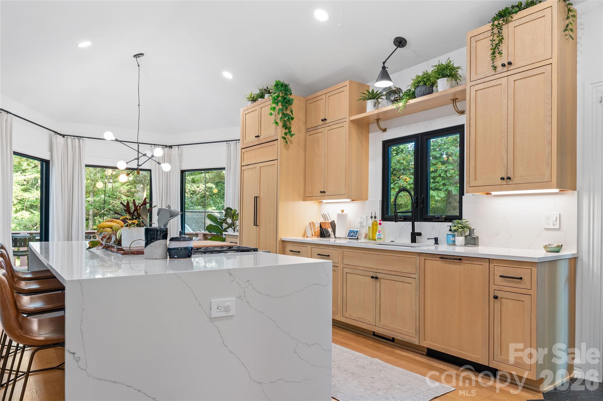 5123 Randolph Road — Charlotte