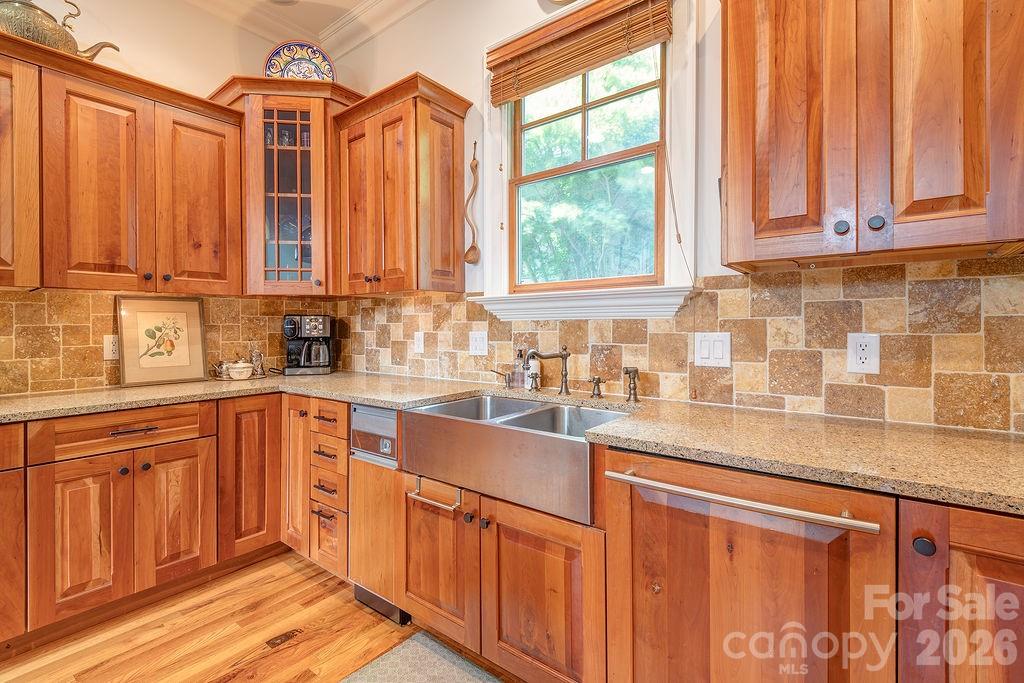 3 Gale Kelly Court — Weaverville