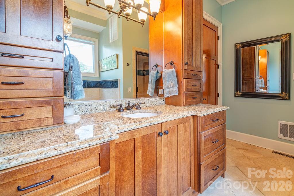 3 Gale Kelly Court — Weaverville