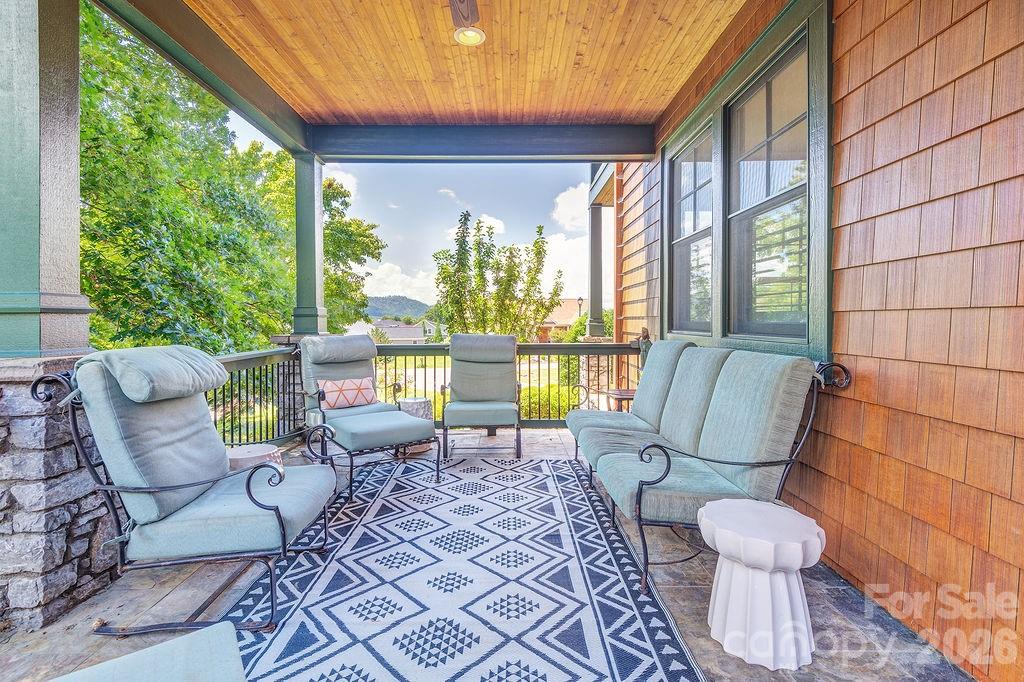 3 Gale Kelly Court — Weaverville