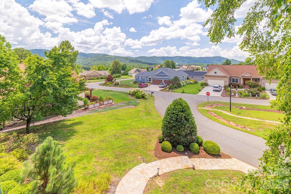 3 Gale Kelly Court — Weaverville