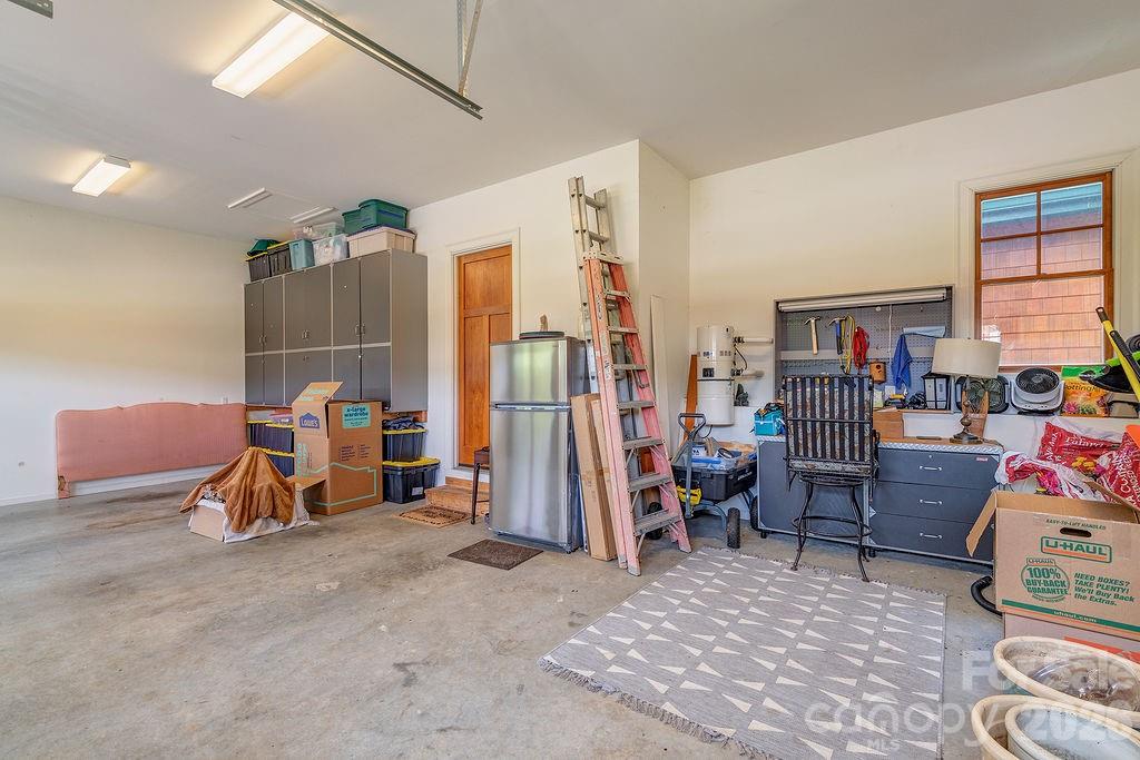 3 Gale Kelly Court — Weaverville