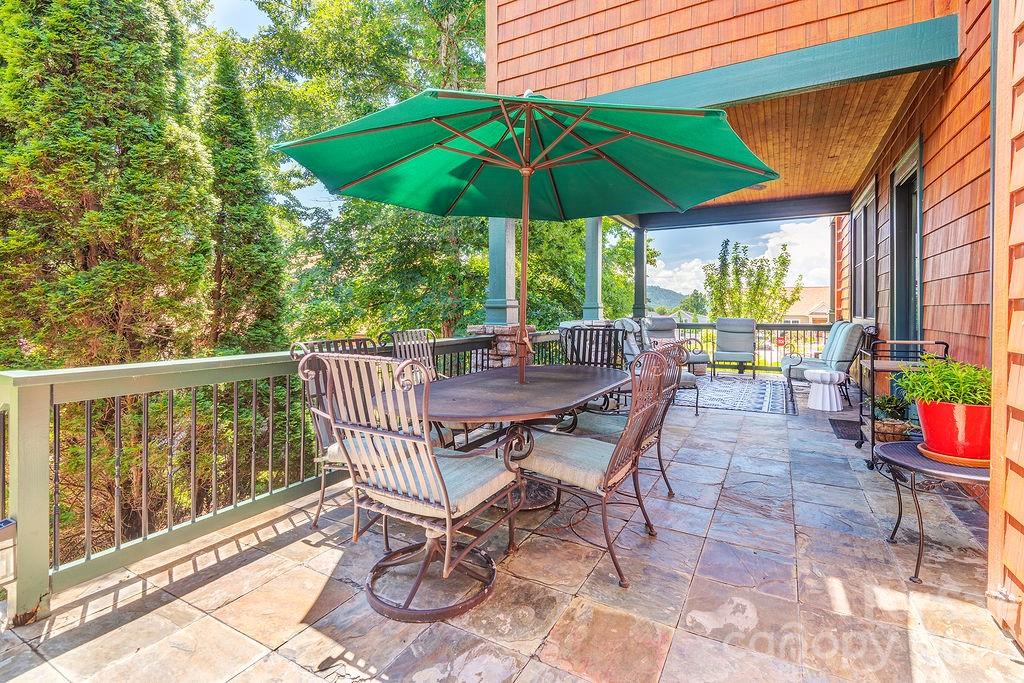 3 Gale Kelly Court — Weaverville