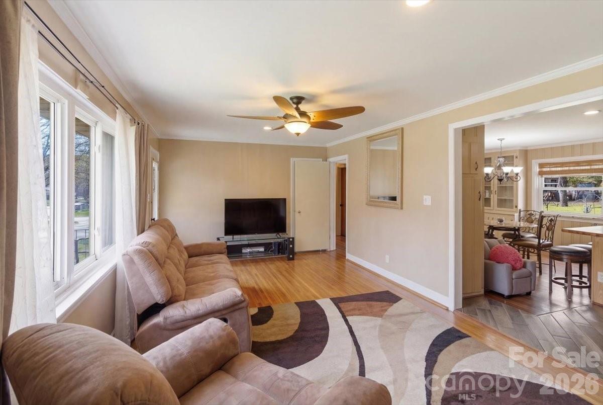 345 S Magnolia Street — Mooresville