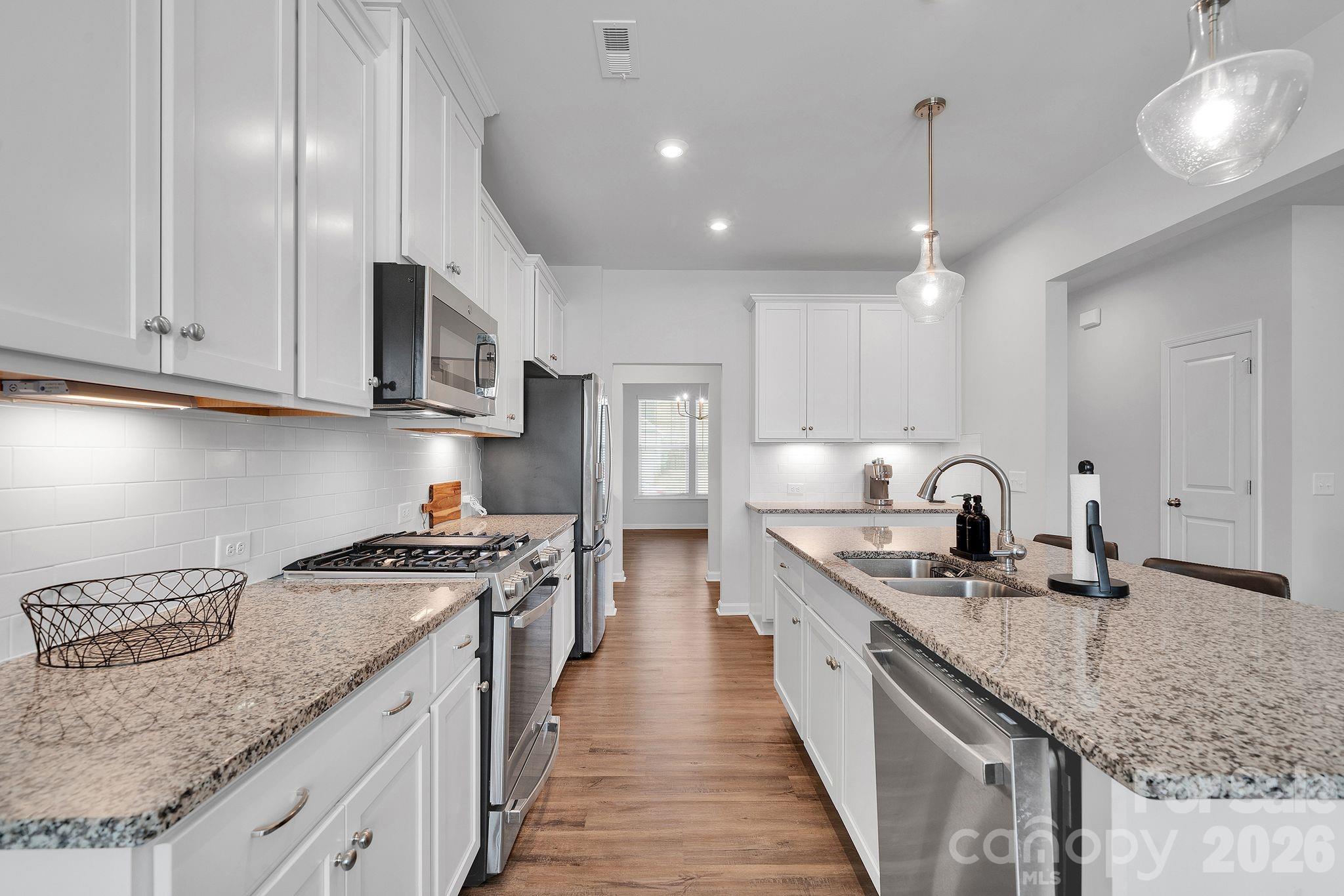 6409 Alanbrook Road — Charlotte