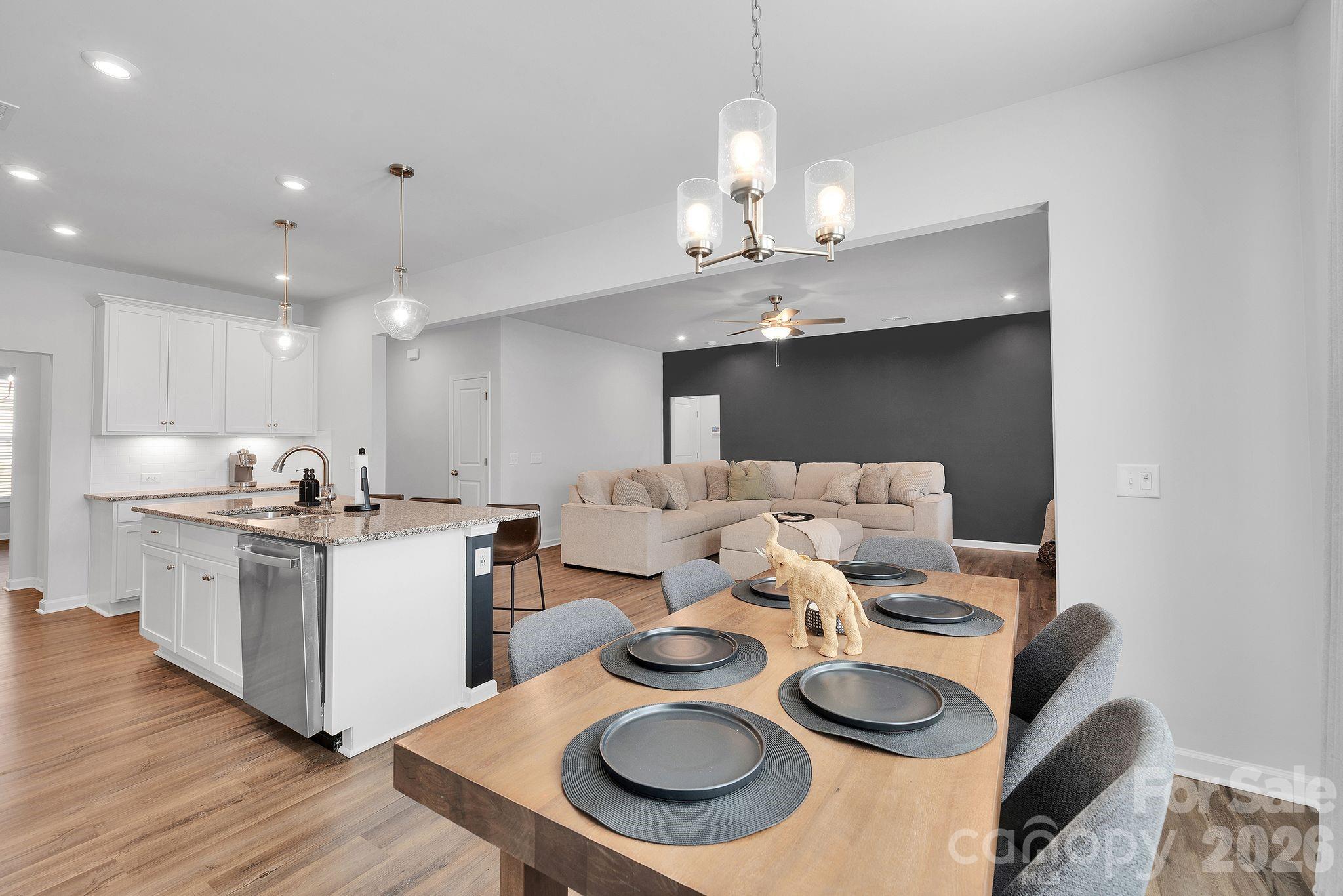 6409 Alanbrook Road — Charlotte