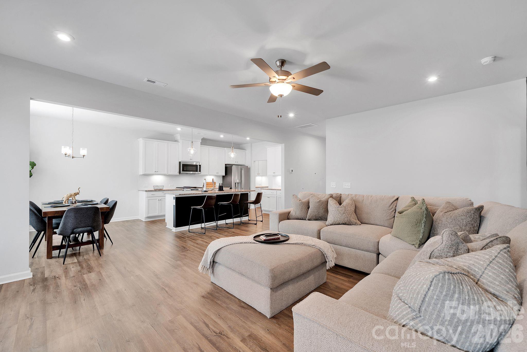 6409 Alanbrook Road — Charlotte