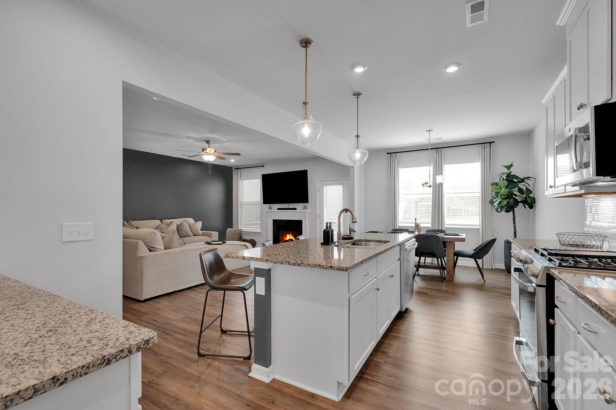 6409 Alanbrook Road — Charlotte