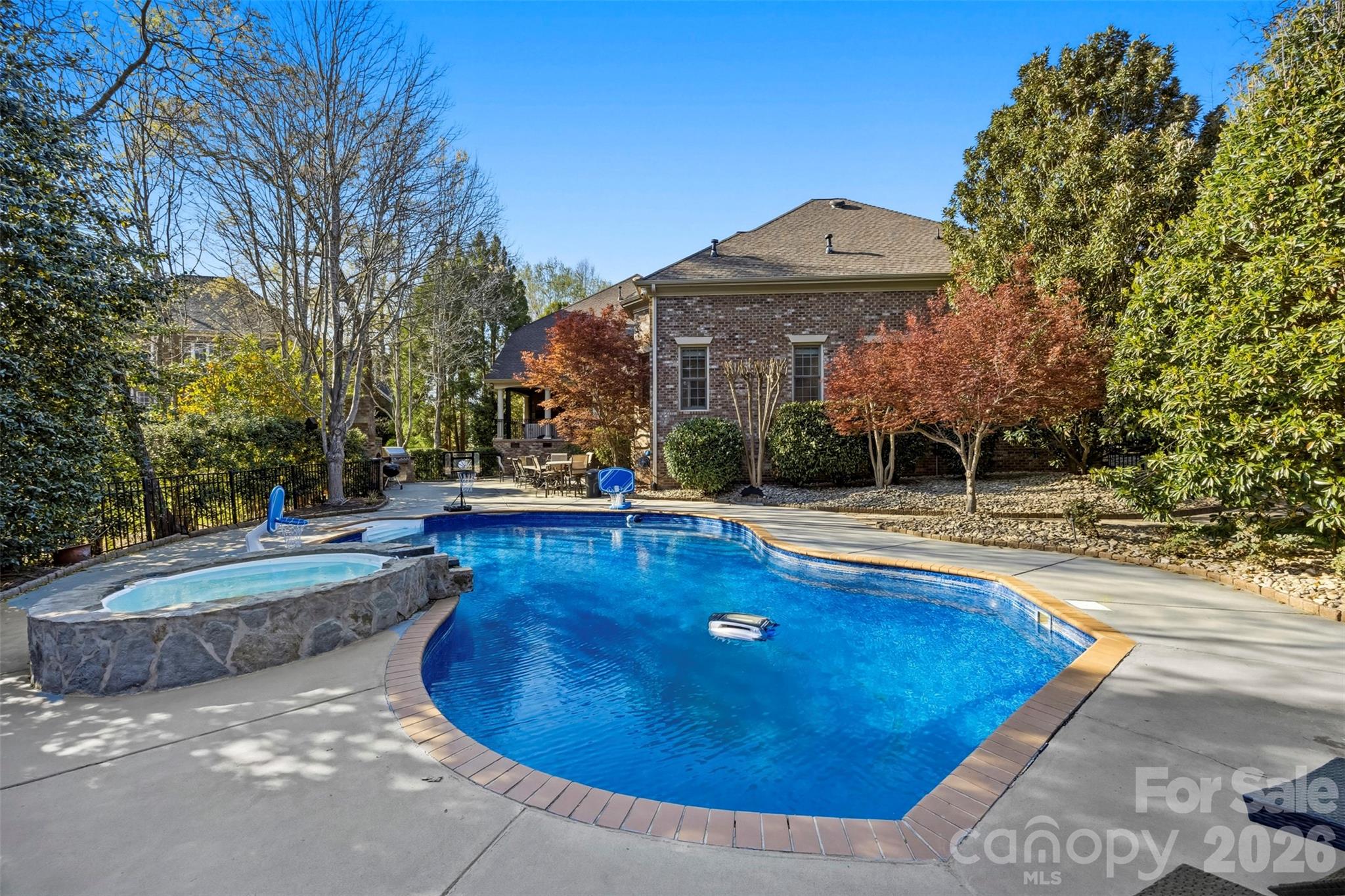 9805 Strike The Gold Lane — Waxhaw