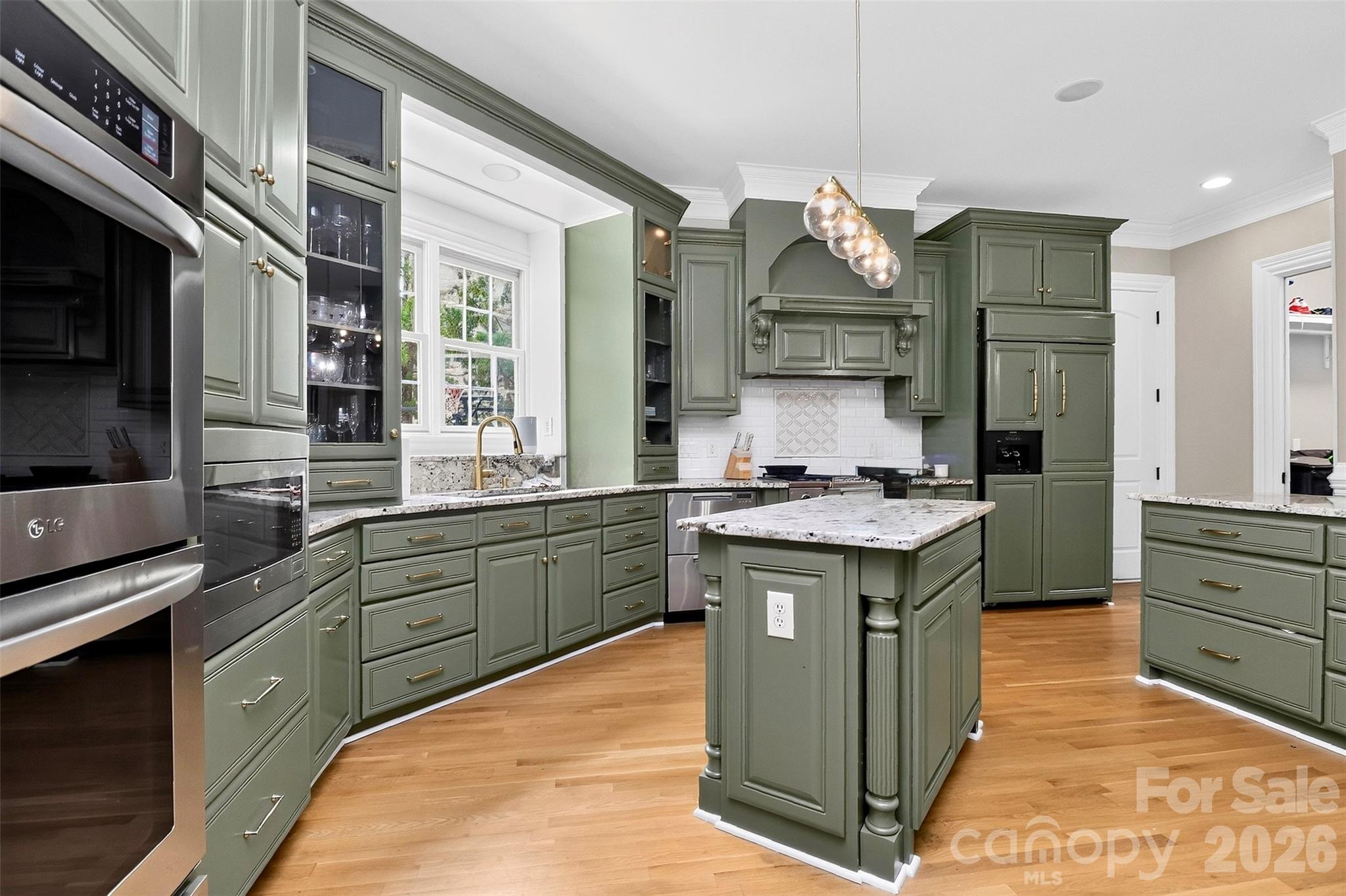 9805 Strike The Gold Lane — Waxhaw