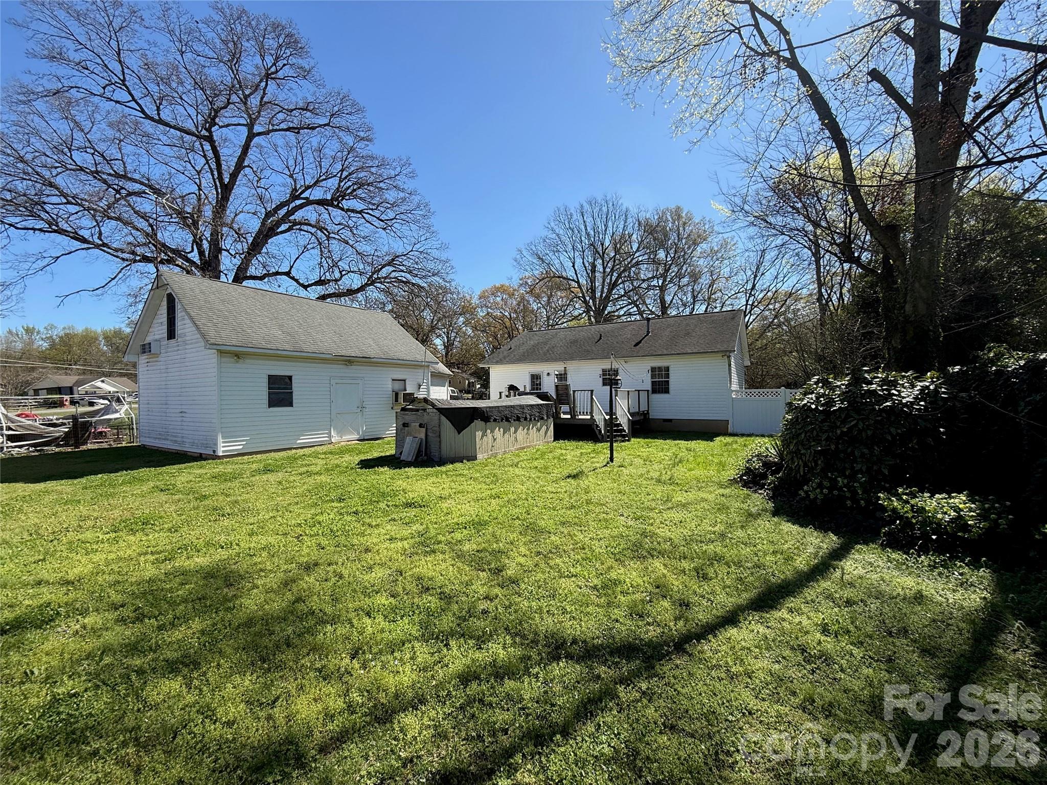 615 Hillcrest Street — Charlotte