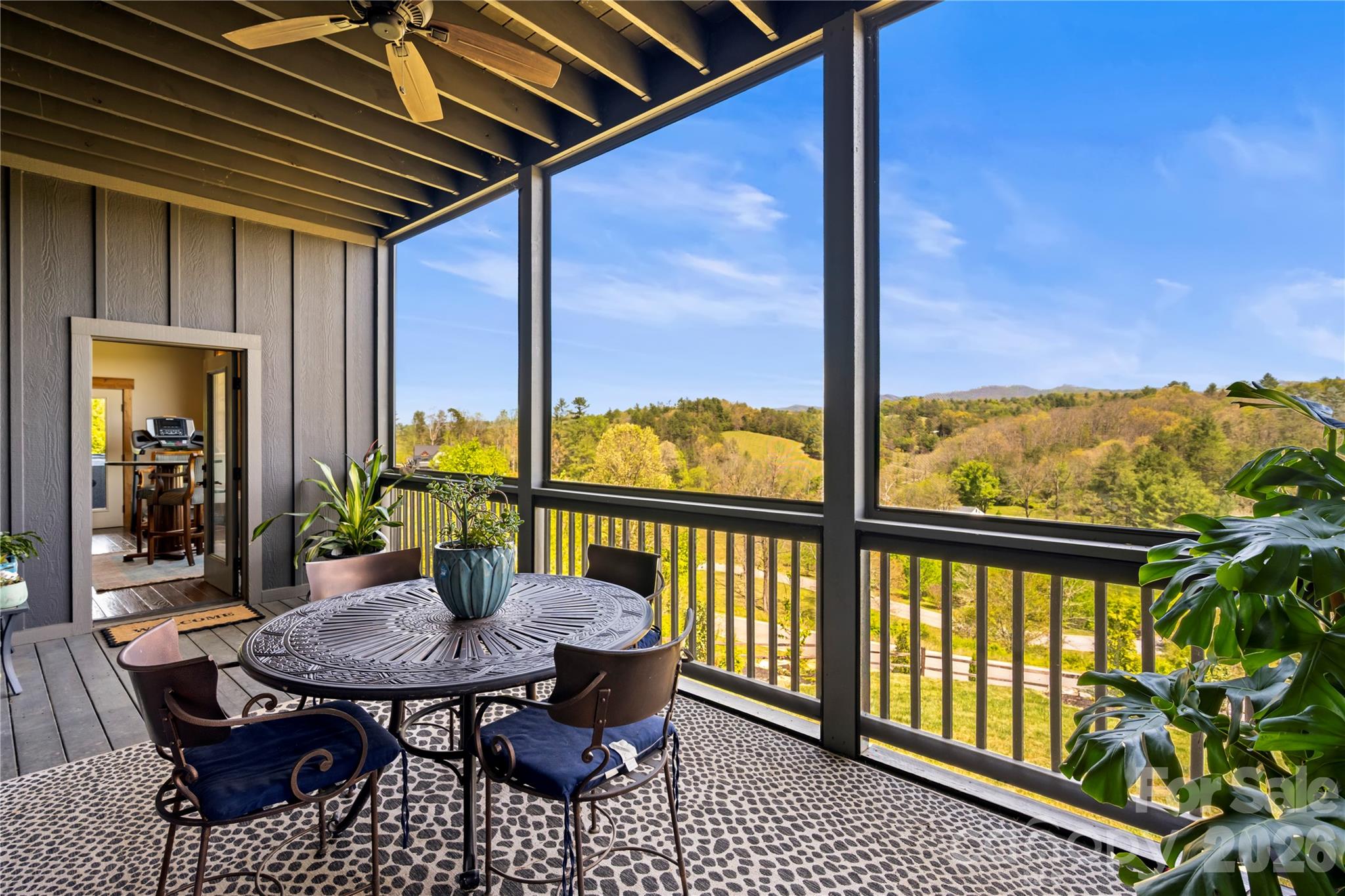 28 Gracie Lane — Weaverville