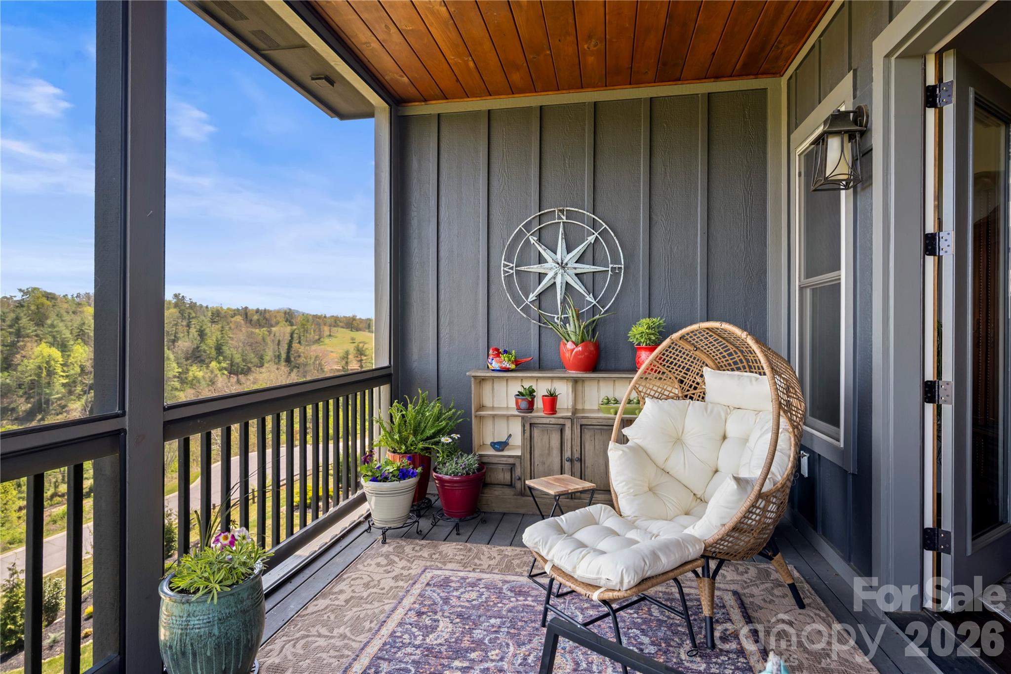 28 Gracie Lane — Weaverville