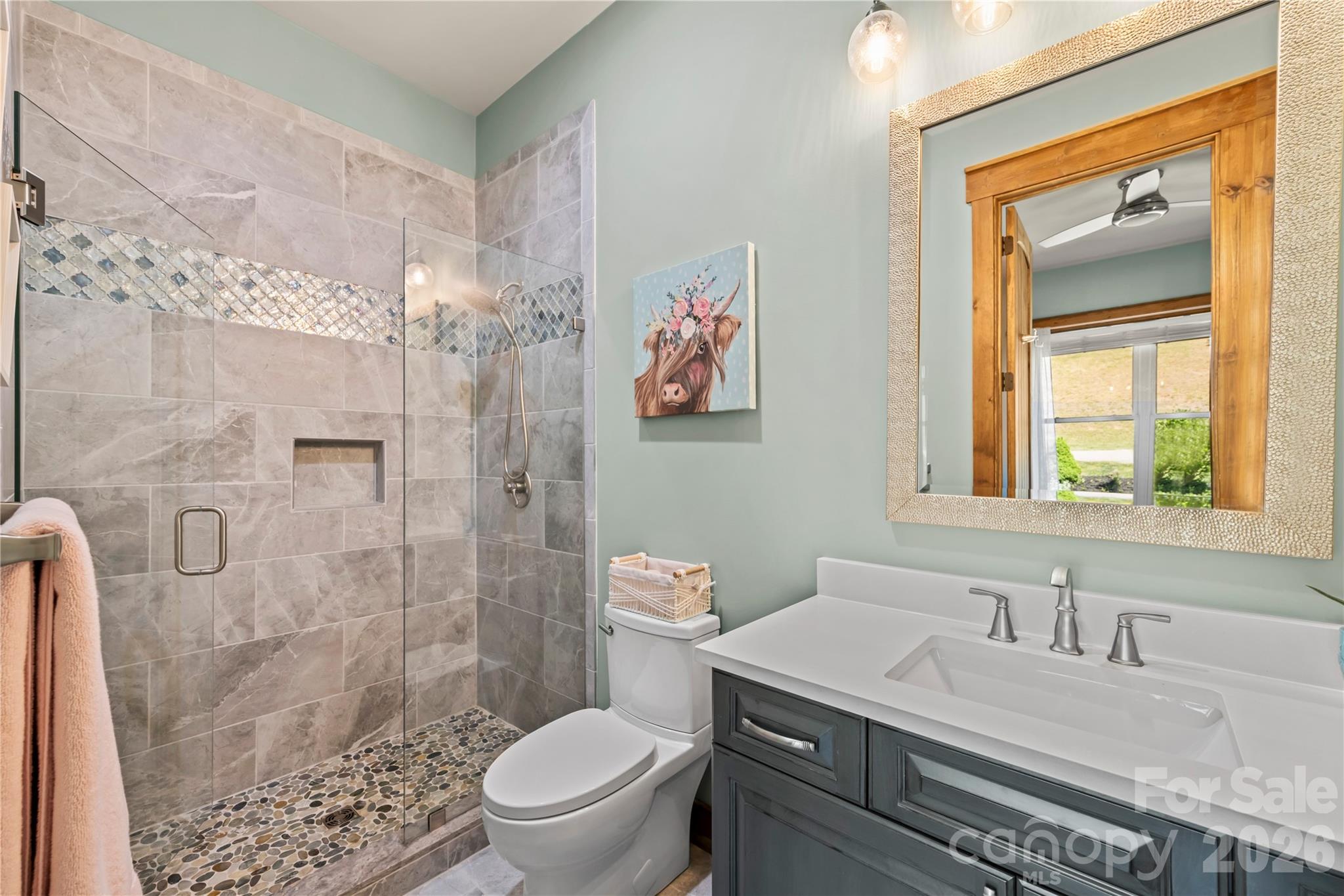 28 Gracie Lane — Weaverville