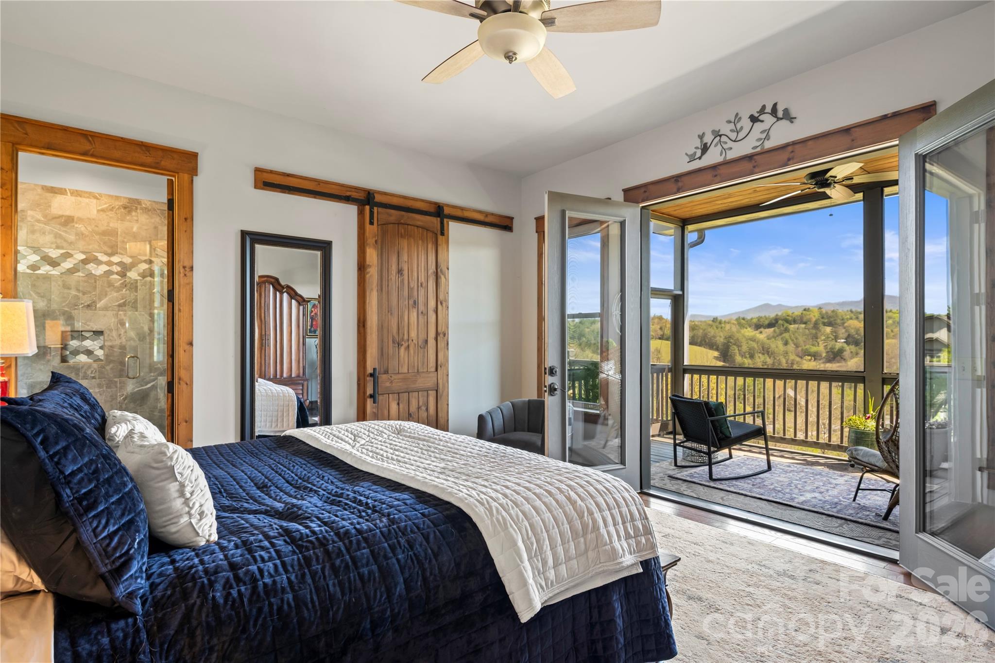 28 Gracie Lane — Weaverville