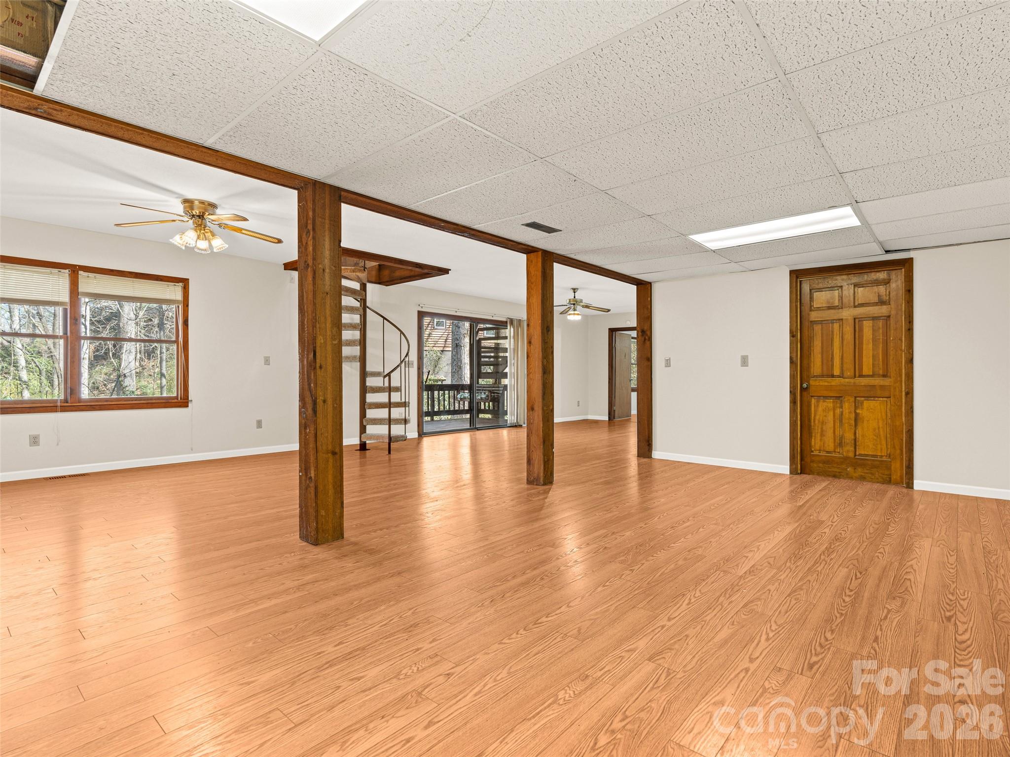 86 View De Lake Drive — Etowah