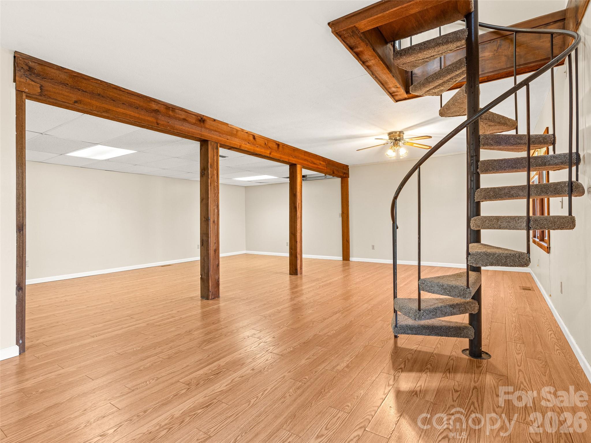 86 View De Lake Drive — Etowah