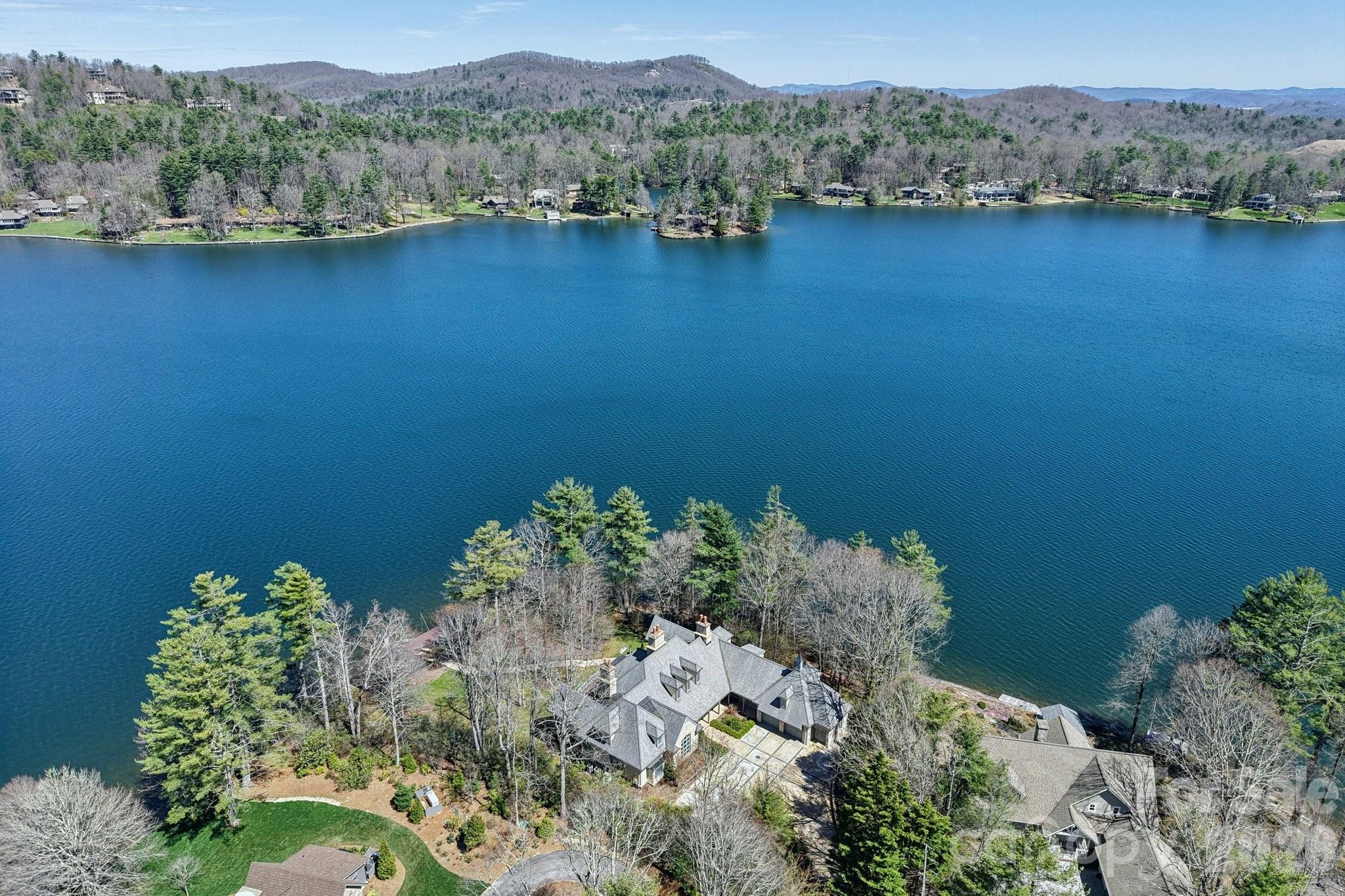 138 Indian Trace — Lake Toxaway
