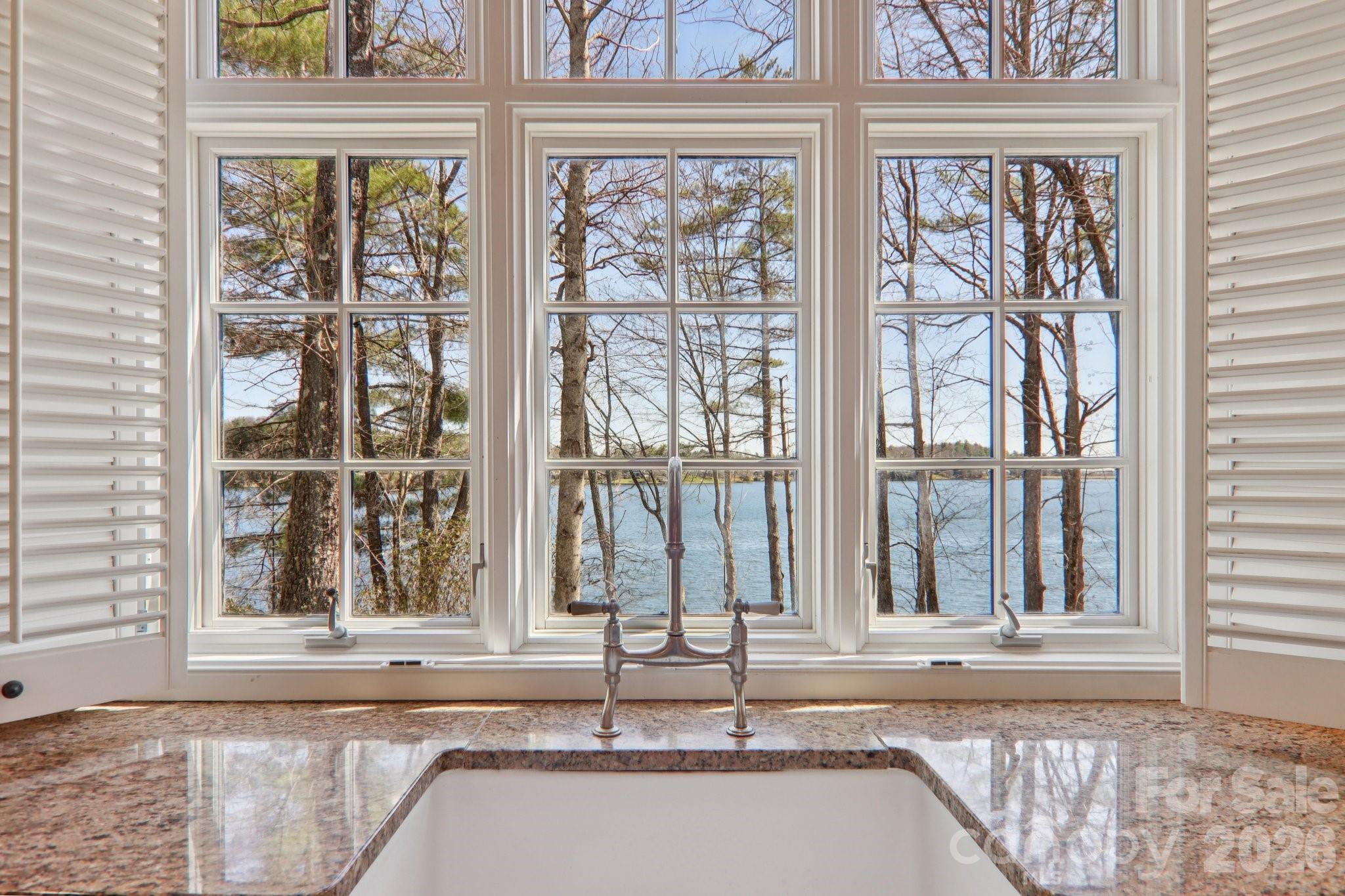 138 Indian Trace — Lake Toxaway