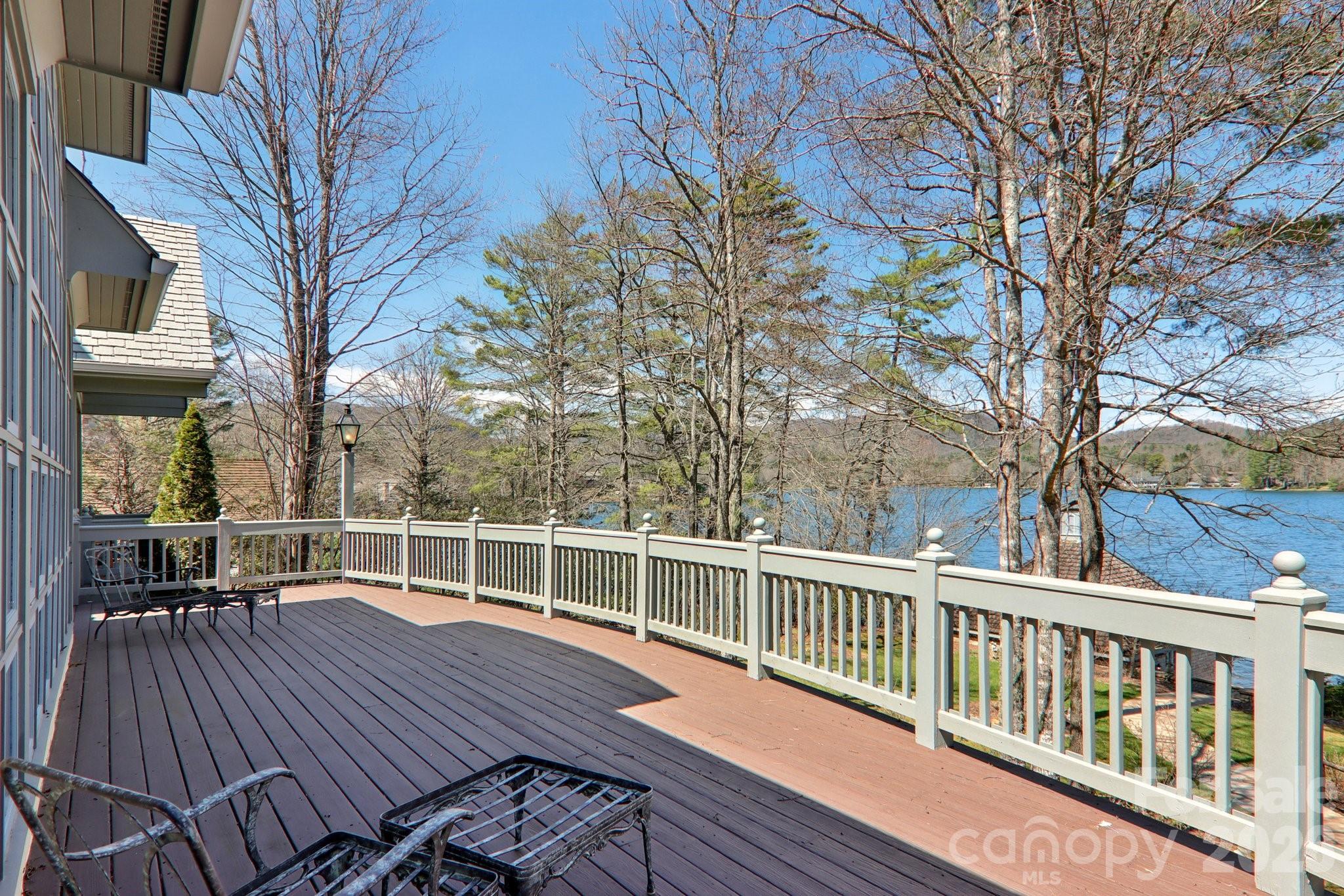 138 Indian Trace — Lake Toxaway