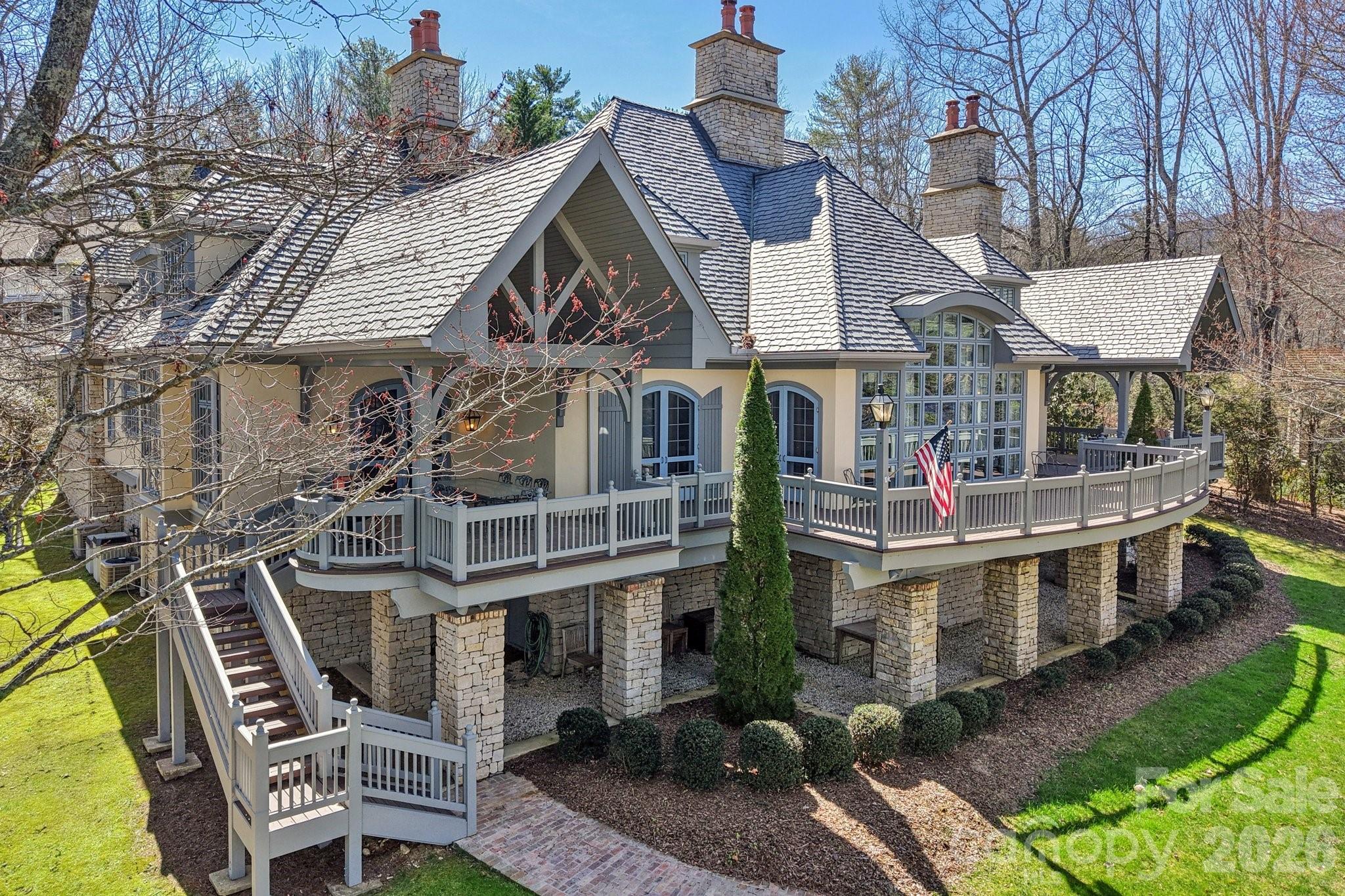 138 Indian Trace — Lake Toxaway