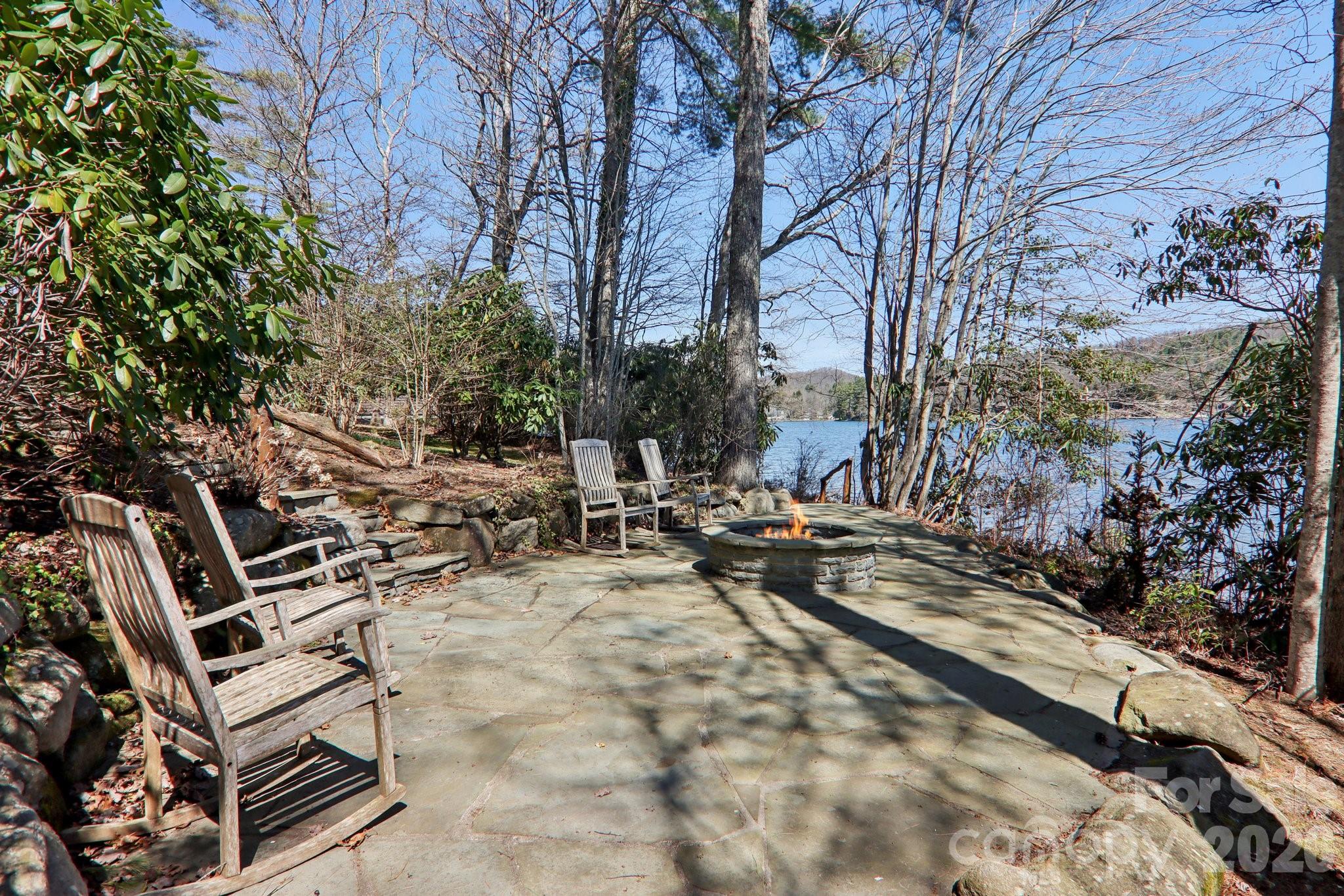138 Indian Trace — Lake Toxaway