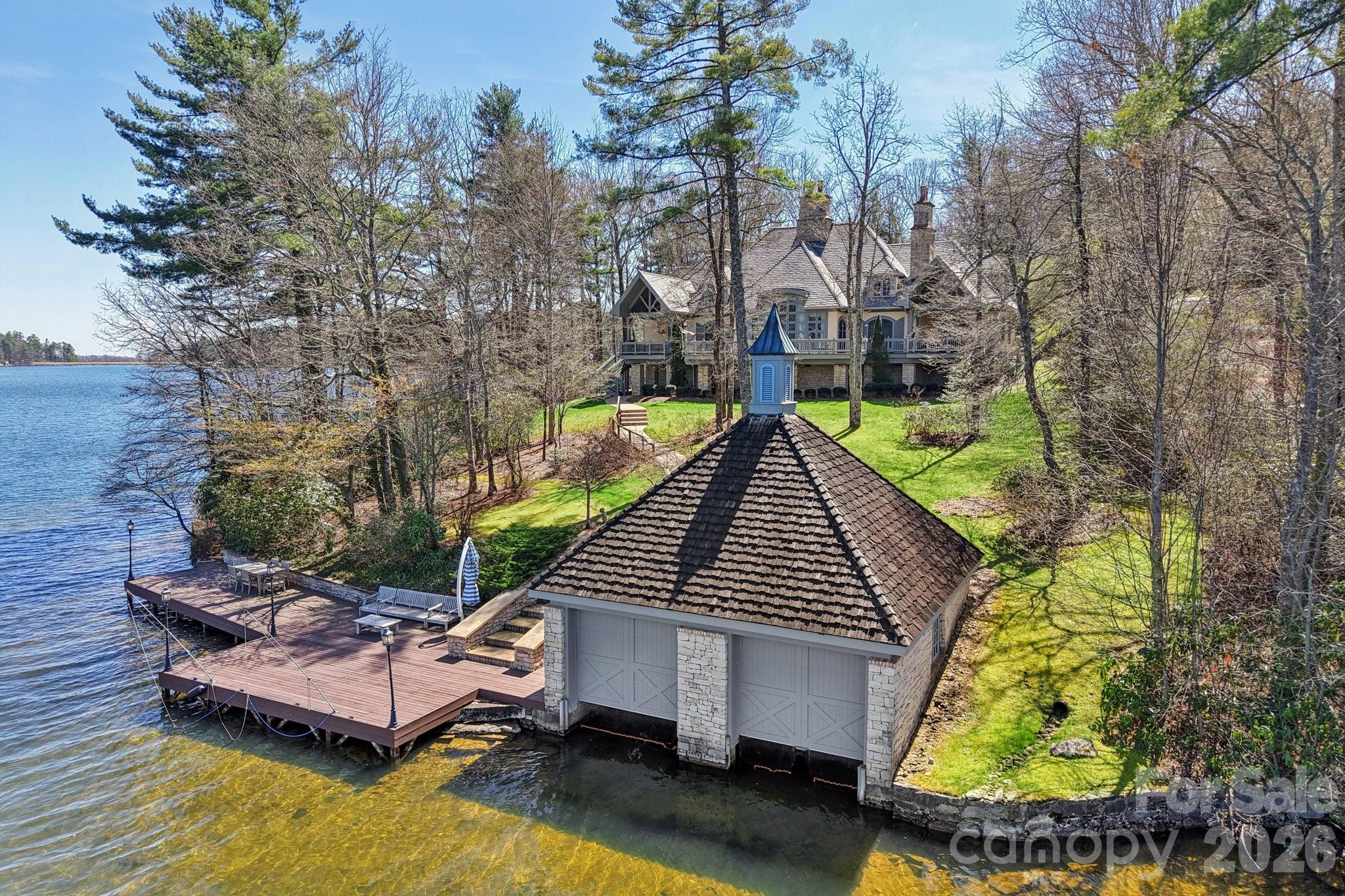 138 Indian Trace — Lake Toxaway