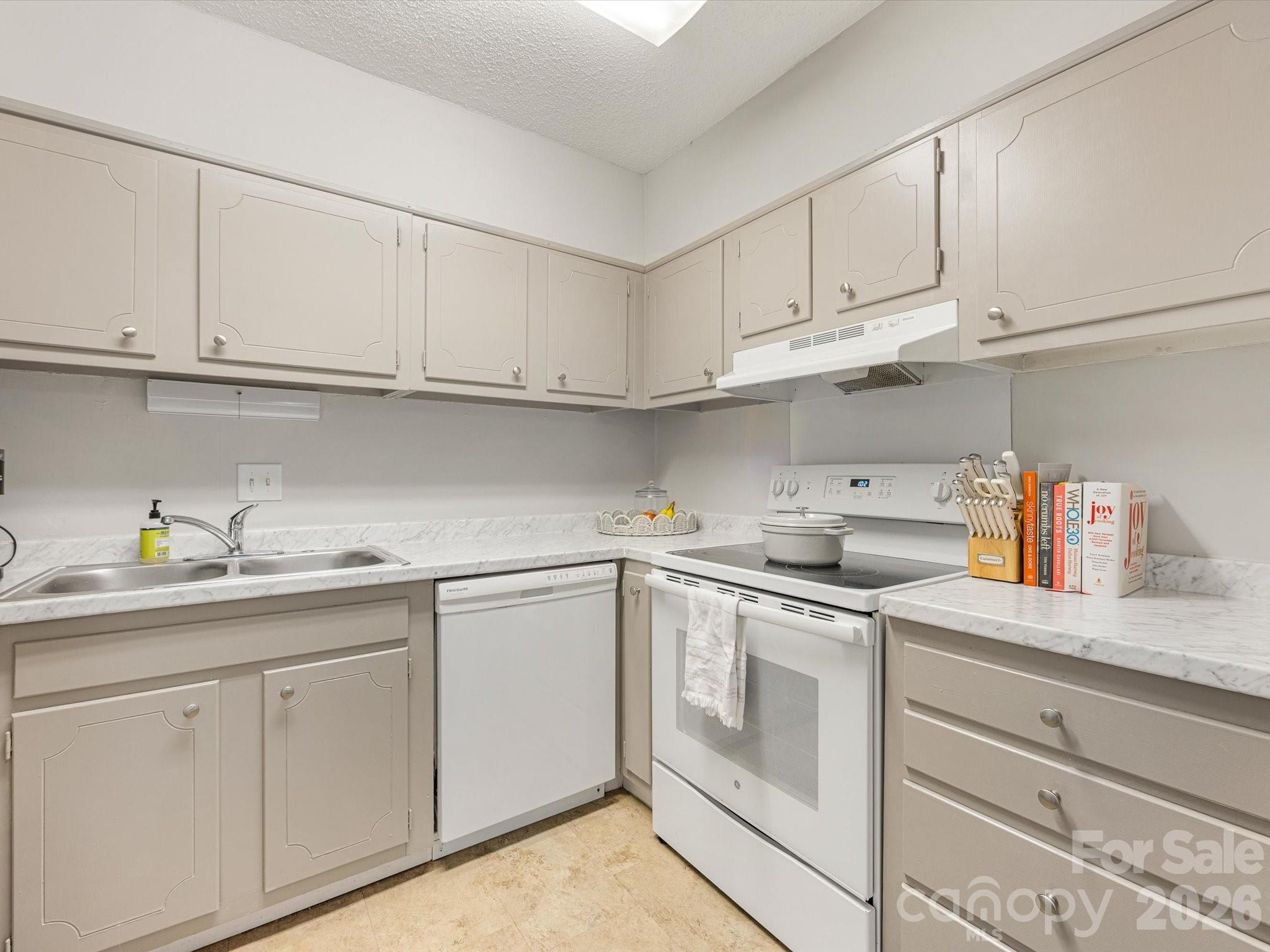 2616 Park Road #B — Charlotte