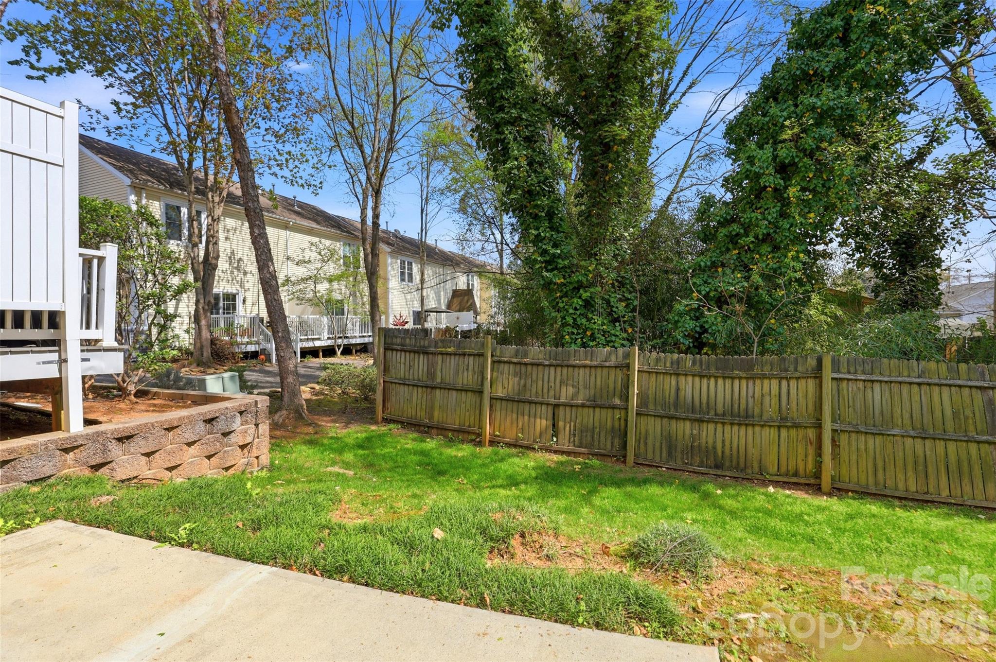 7019 Walnut Ridge Court — Charlotte