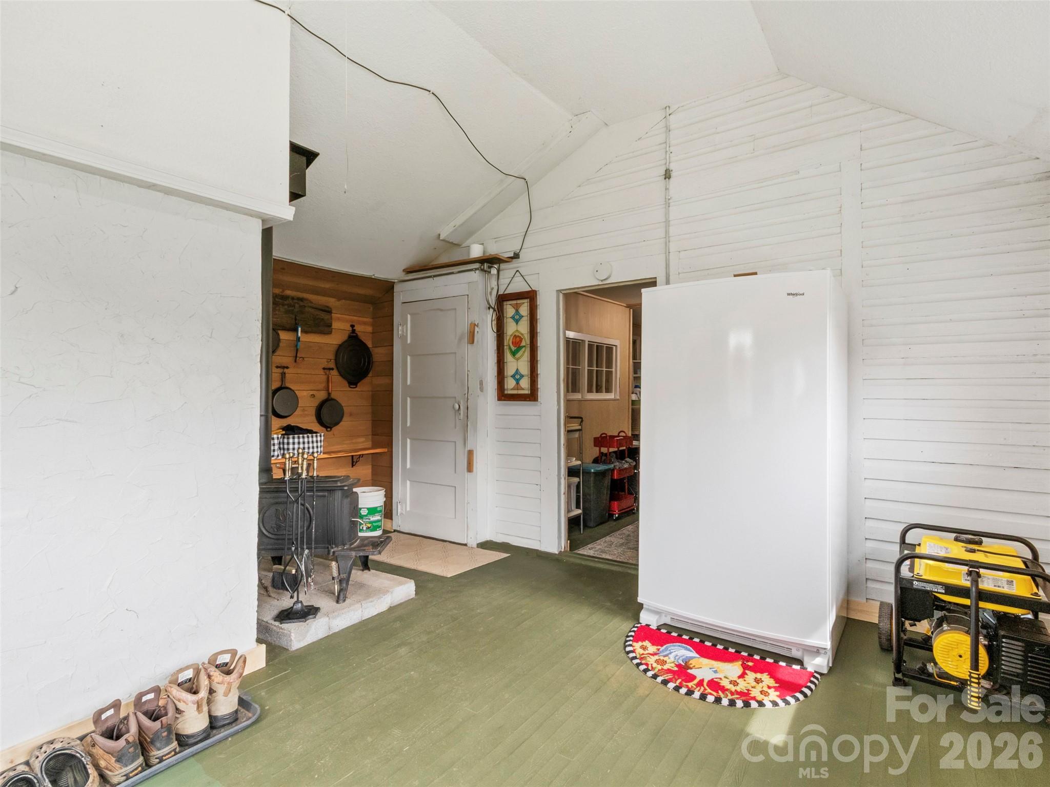 138 Robert Phillips Road — Bakersville