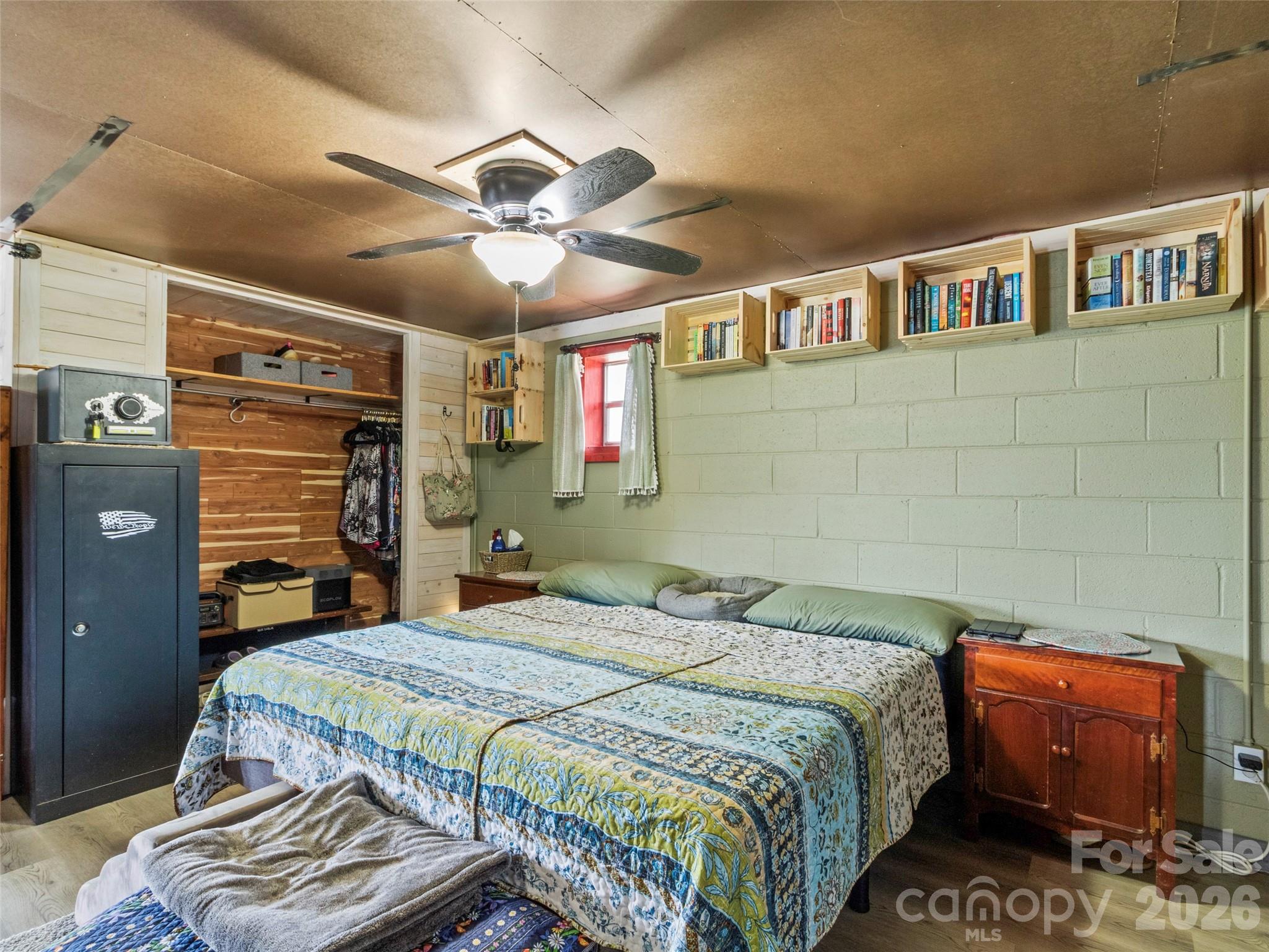 138 Robert Phillips Road — Bakersville