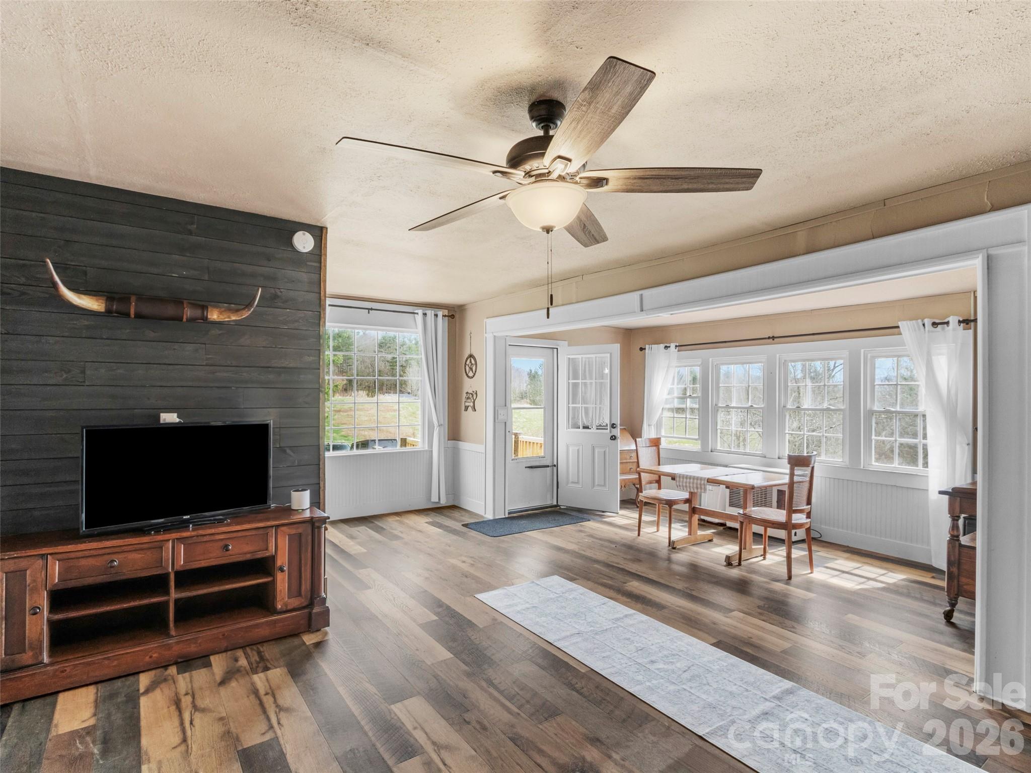 138 Robert Phillips Road — Bakersville