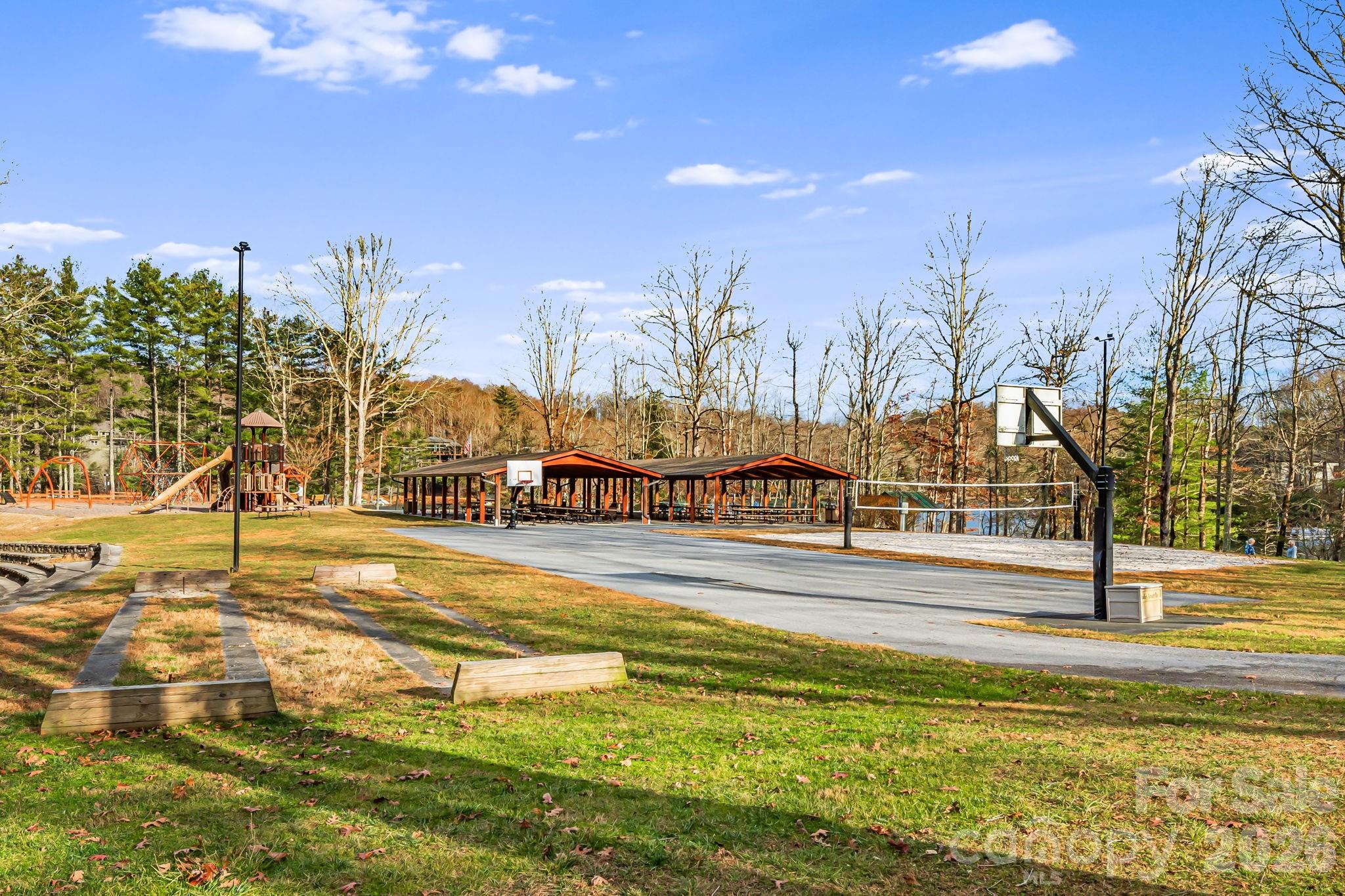 14 Isuhdavga Court — Brevard