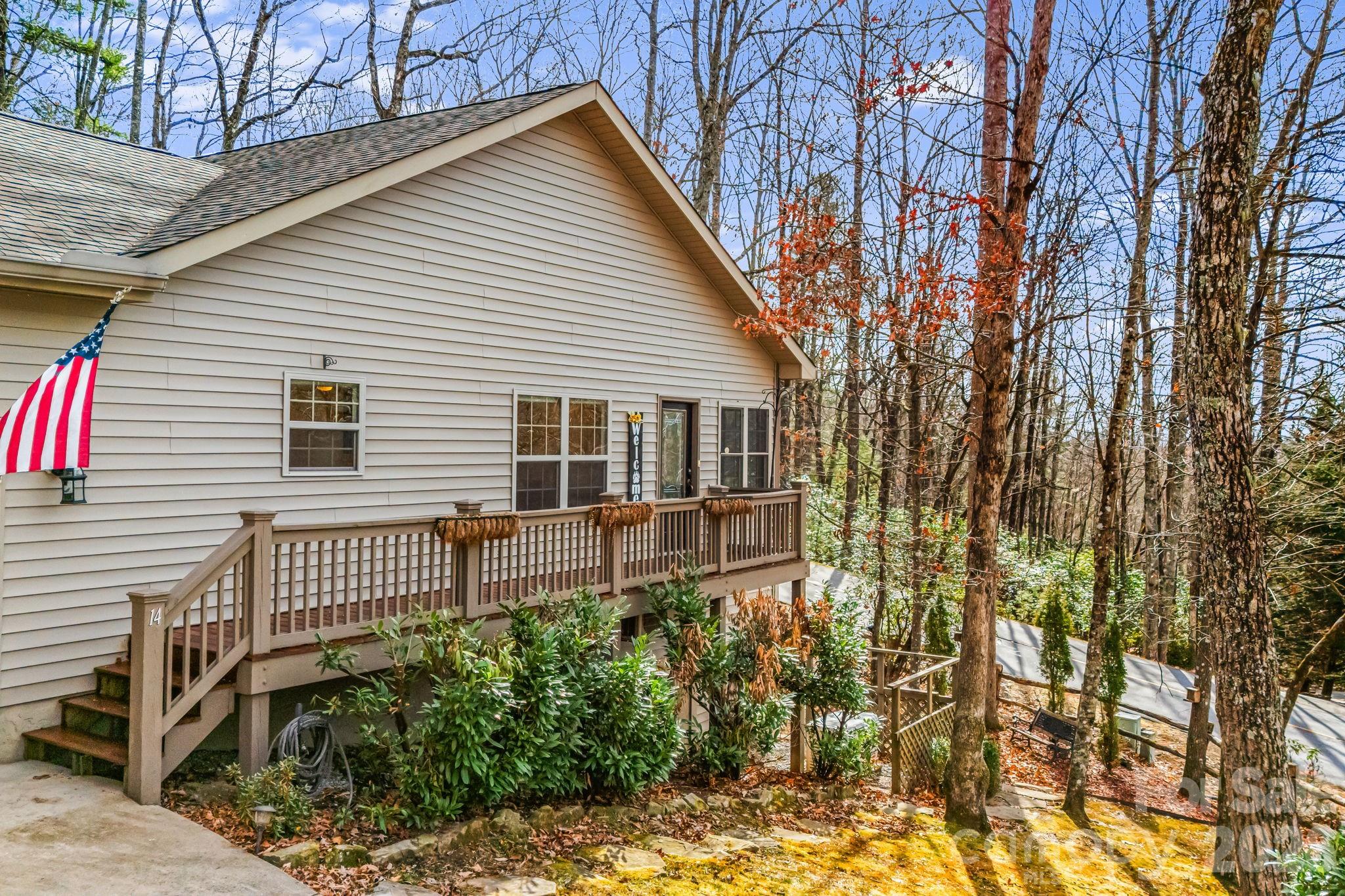 14 Isuhdavga Court — Brevard