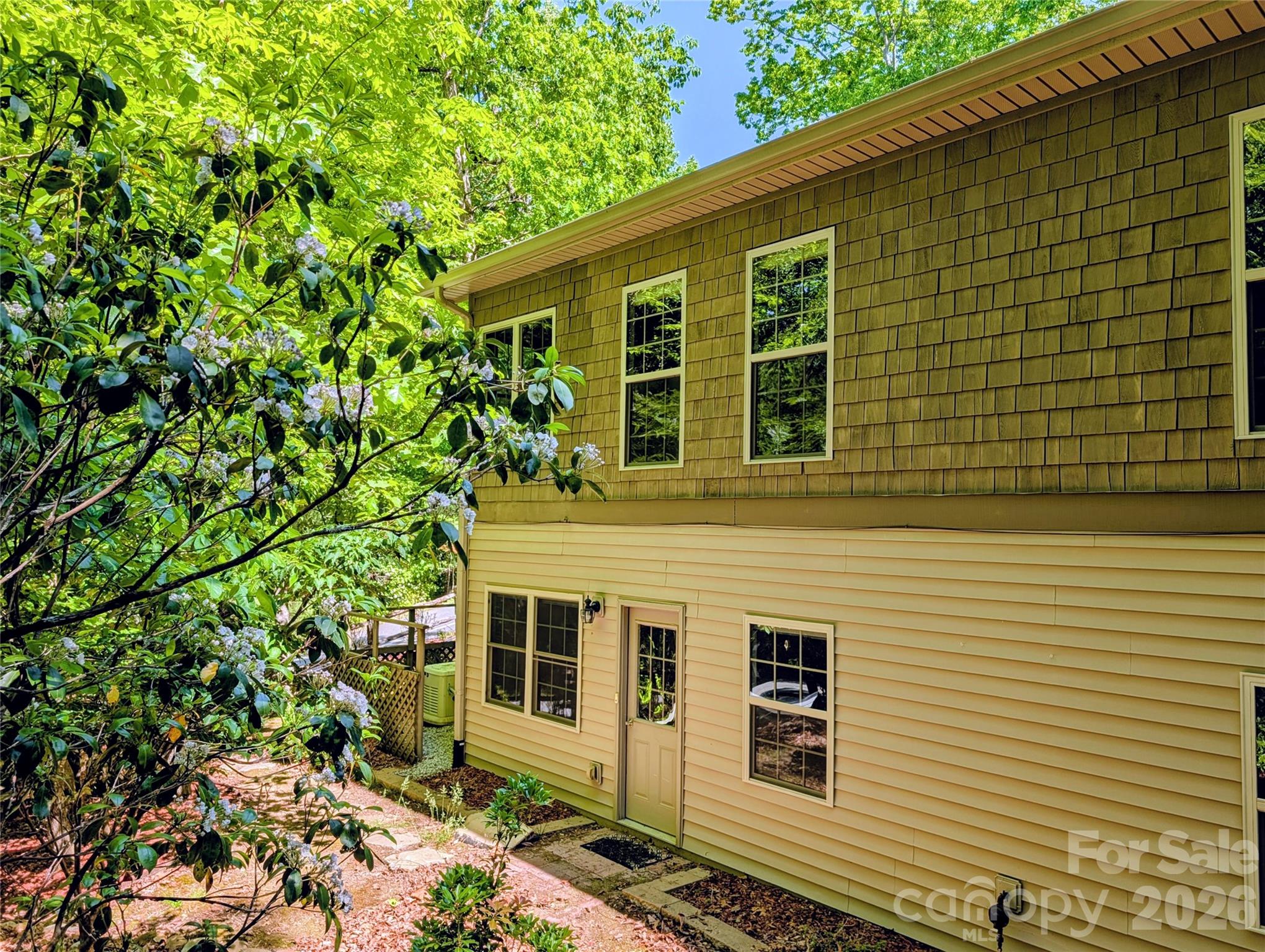 14 Isuhdavga Court — Brevard